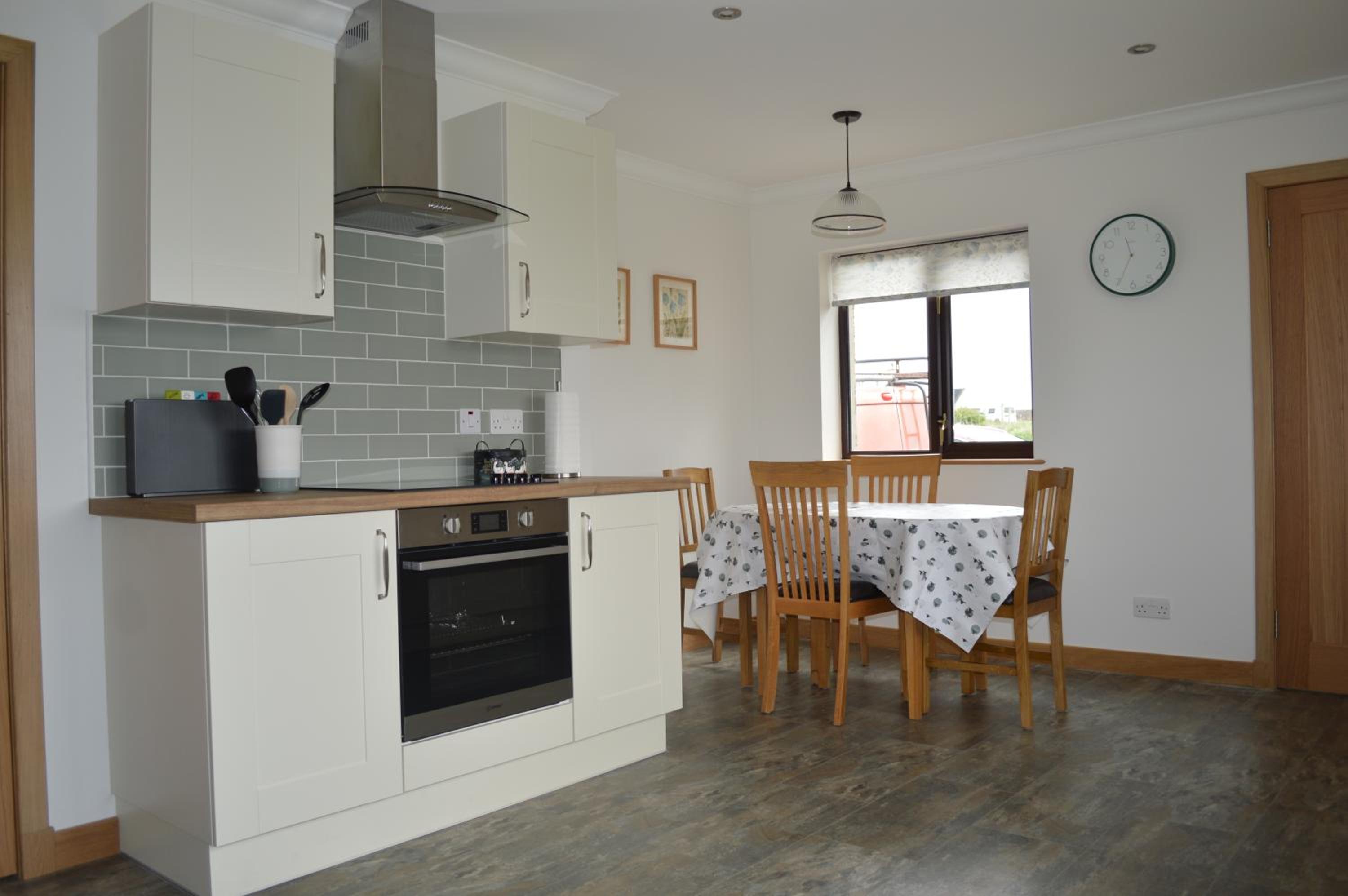 Kilronan Self Catering - Eoropie, Isle of Lewis view 3