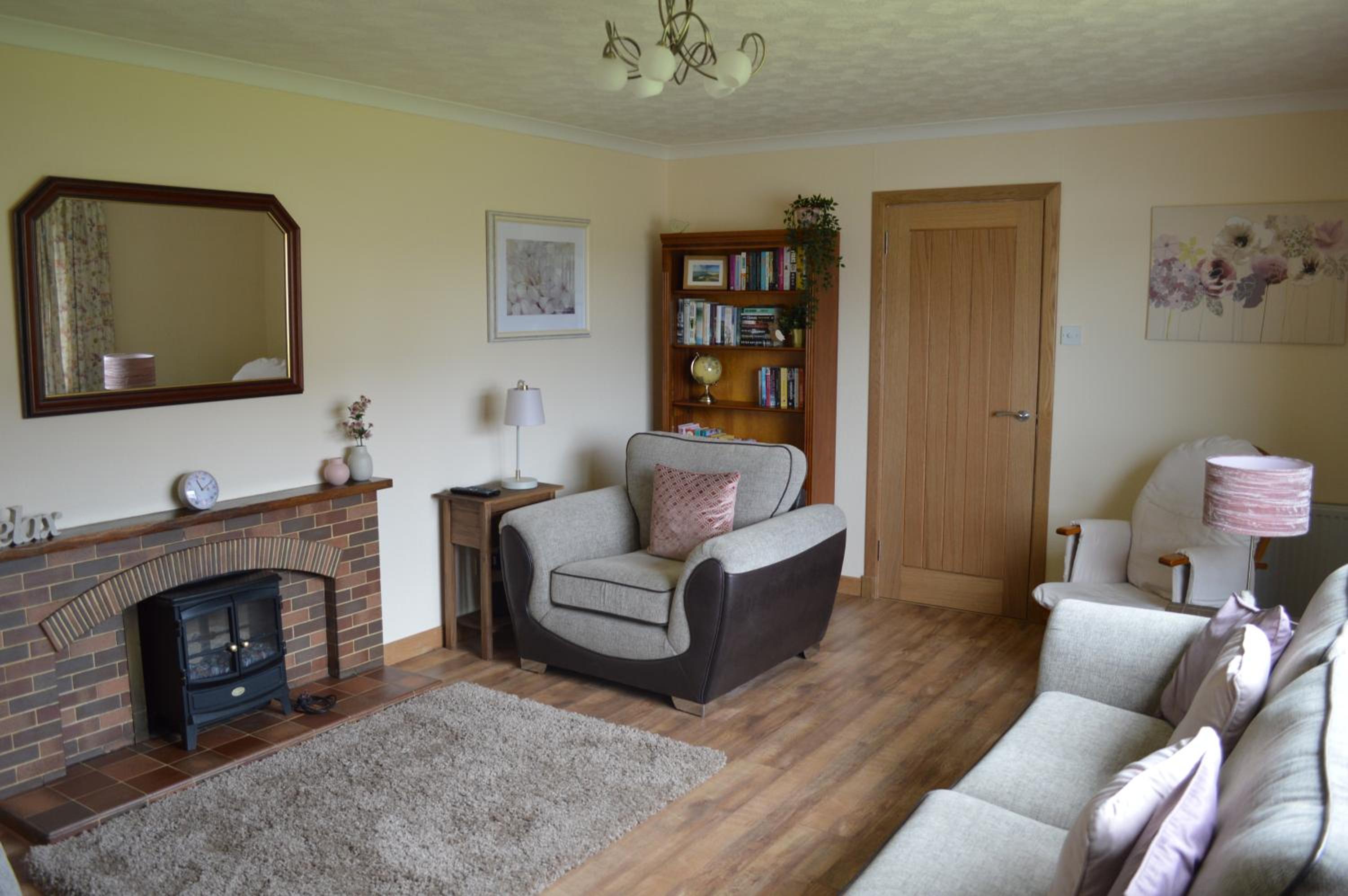 Kilronan Self Catering - Eoropie, Isle of Lewis view 5