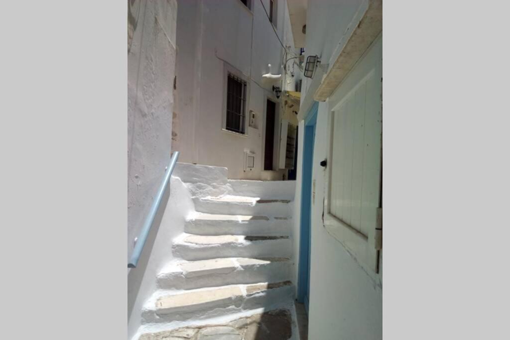 NAXOS CASTLE HOUSE view 2