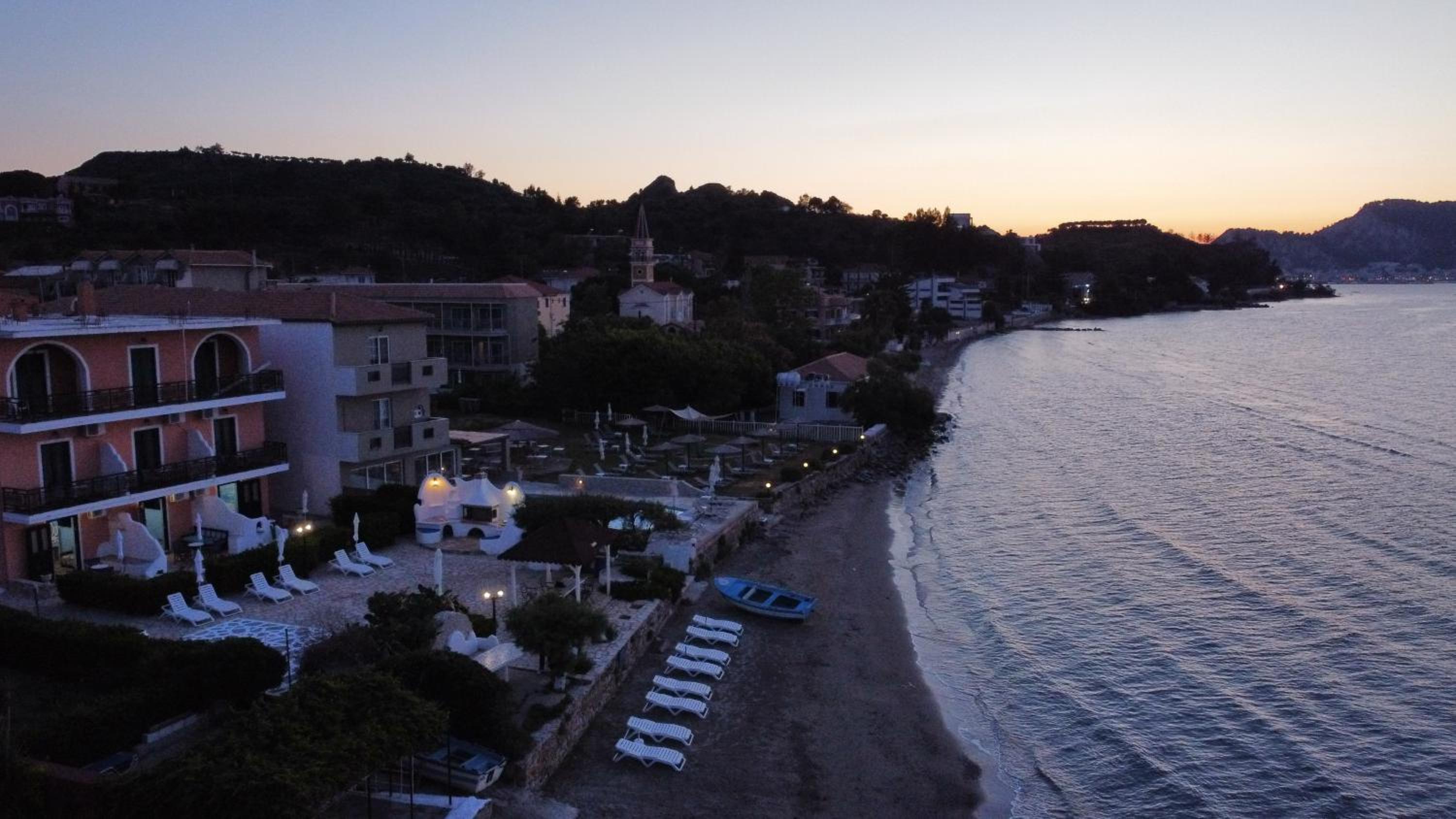 Alisaxni Studios photo 5