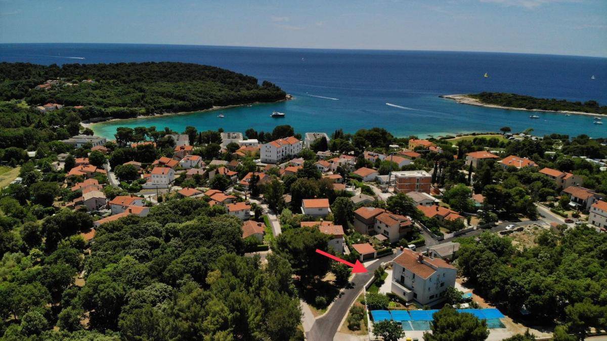 Predivan novouređeni apartman u blizini mora view 3