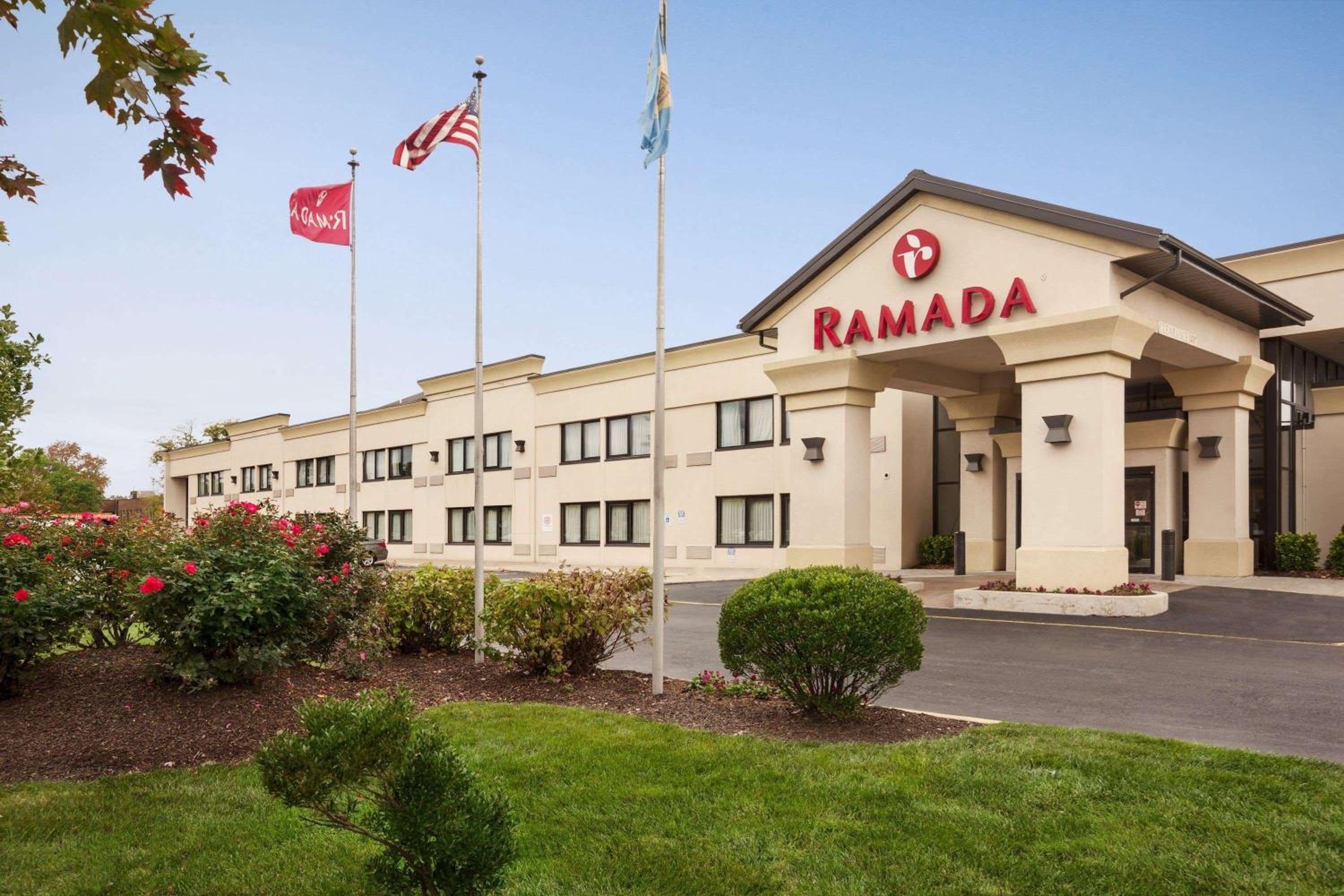 Hotel Ramada by Wyndham Newark/Wilmington - Image 1