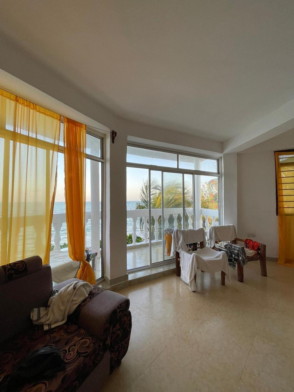 Villa Mina beachhouse