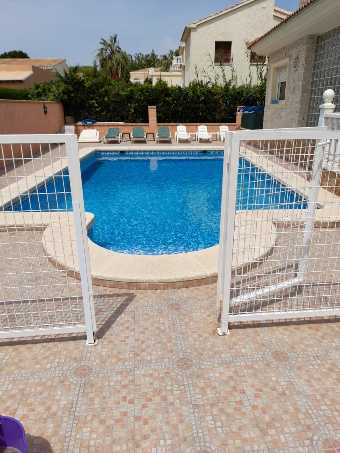 CHALET MUY CERCA DE LA PLAYA CON PISCINA PRIVADA view 4