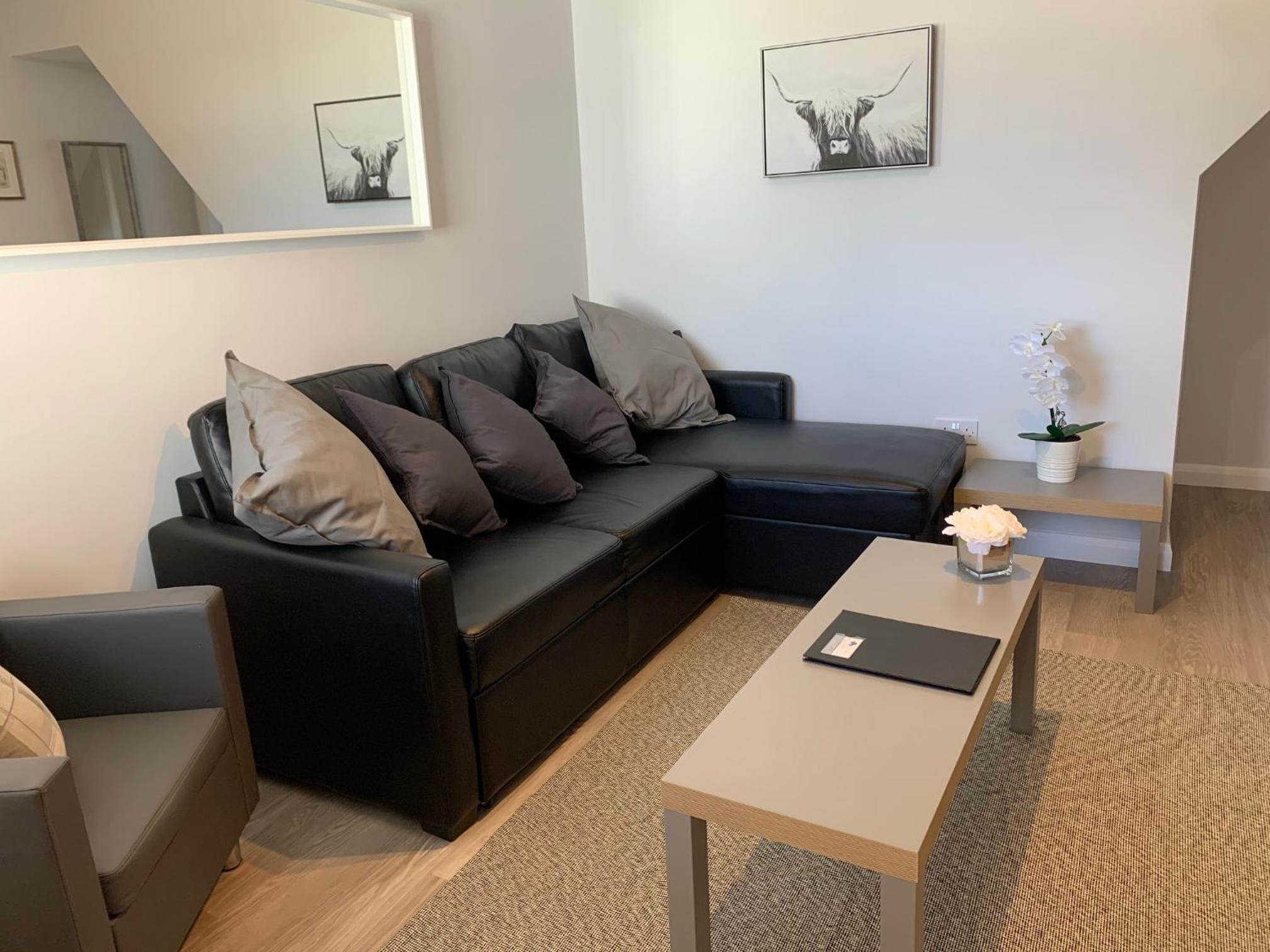 Newmarket Vacations - Eclipse Apartment No 3 - Property Image 2