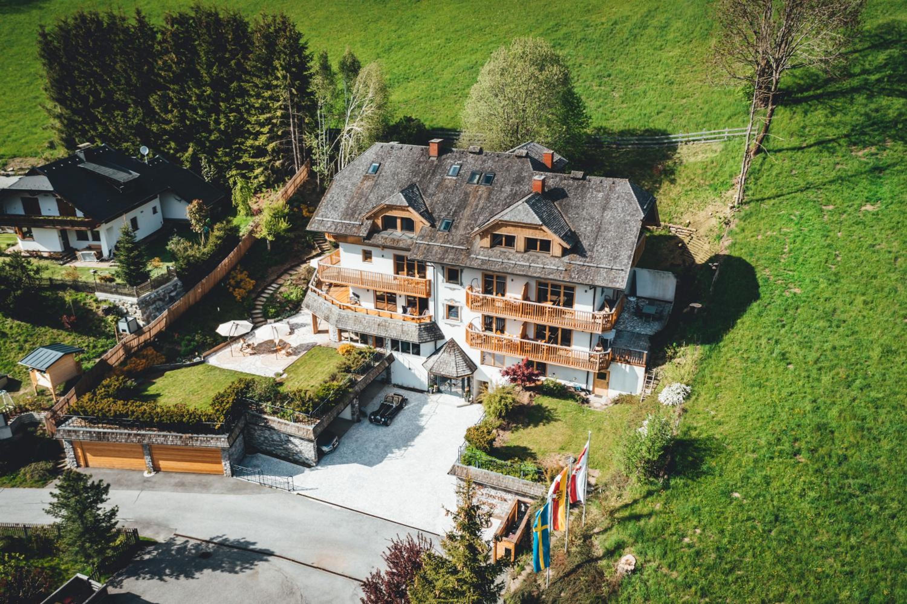 Nordic Lodge - Suite Hotel