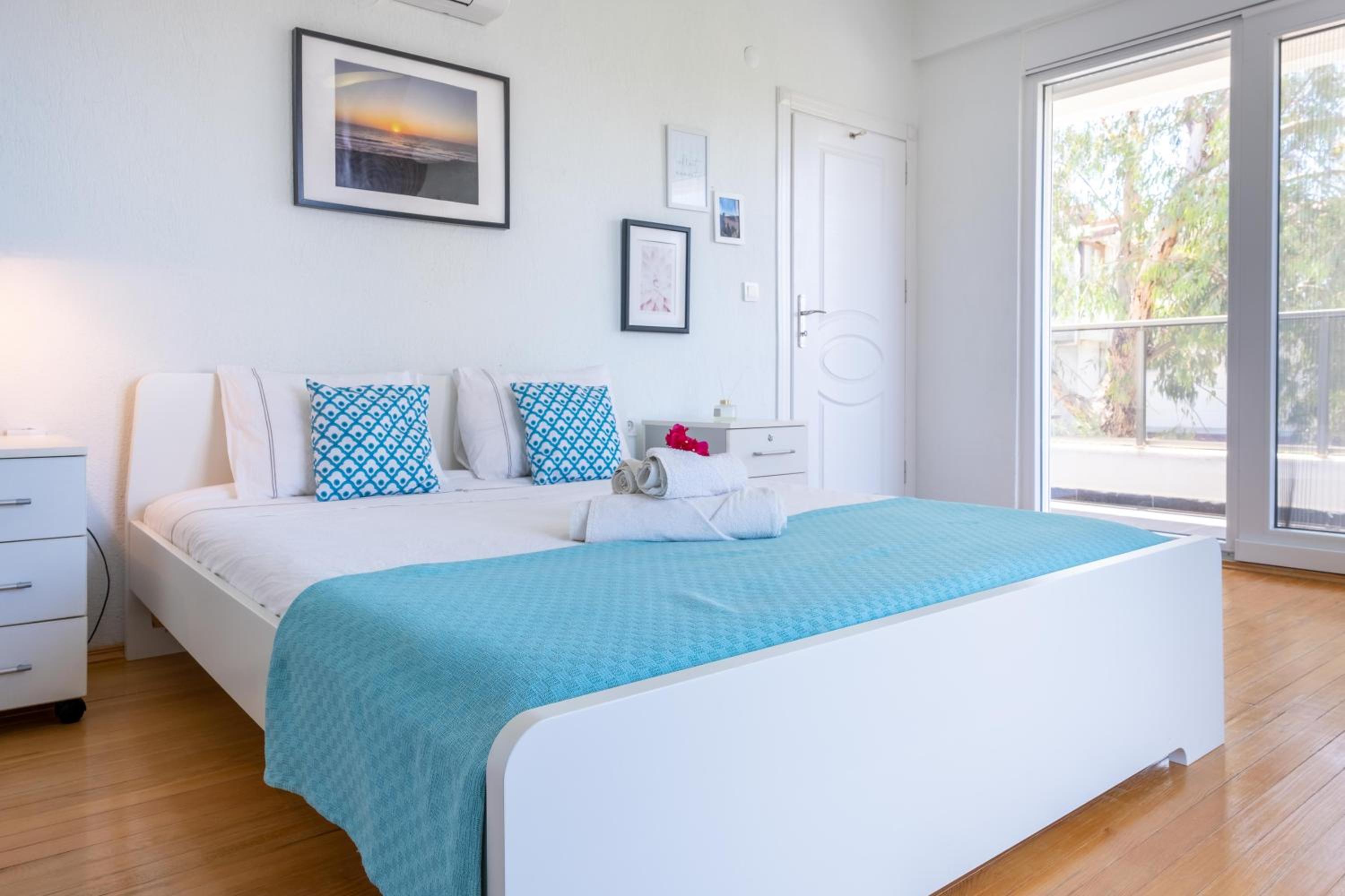 EV Apartments