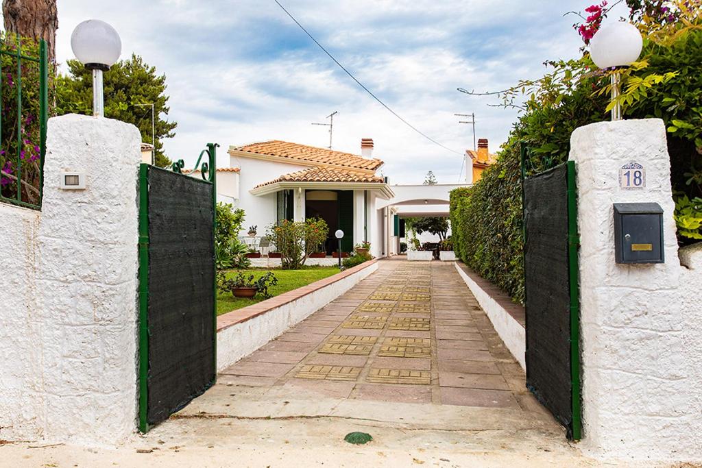 Villino a Fontane Bianche by Wonderful Italy en Siracusa — building
