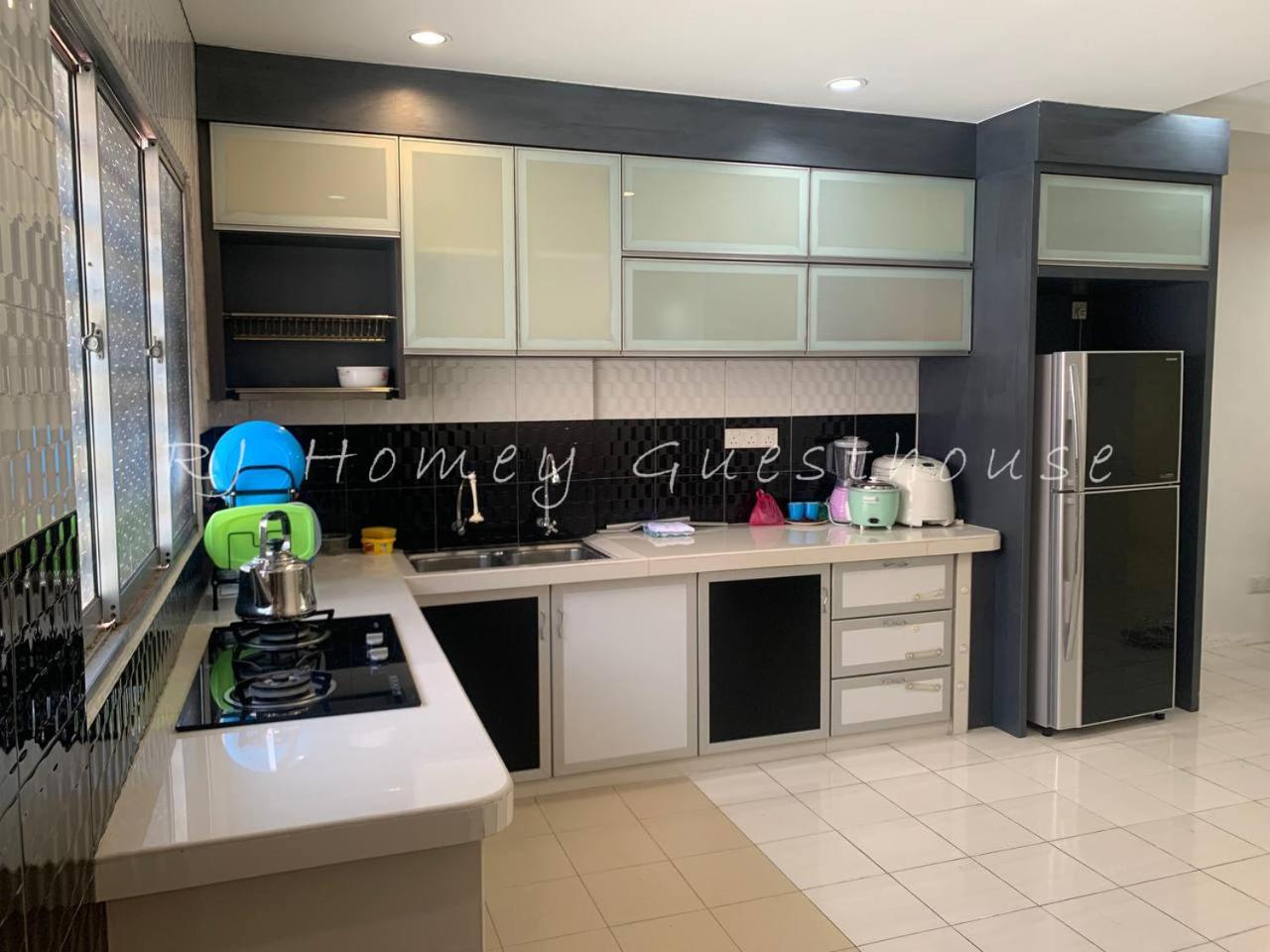 RJ Homey Guesthouse photo 4