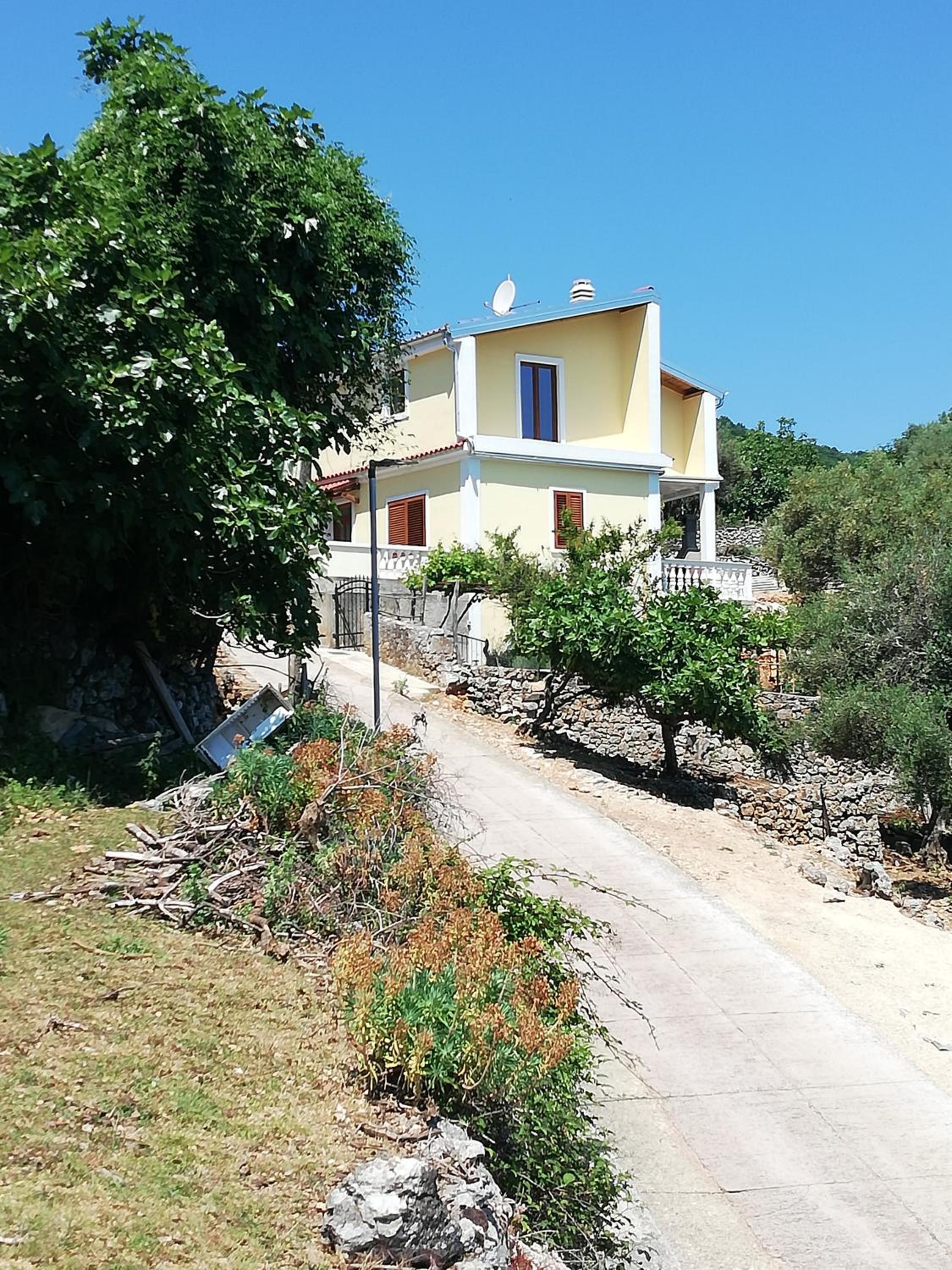 Villa Frane 101 view 3