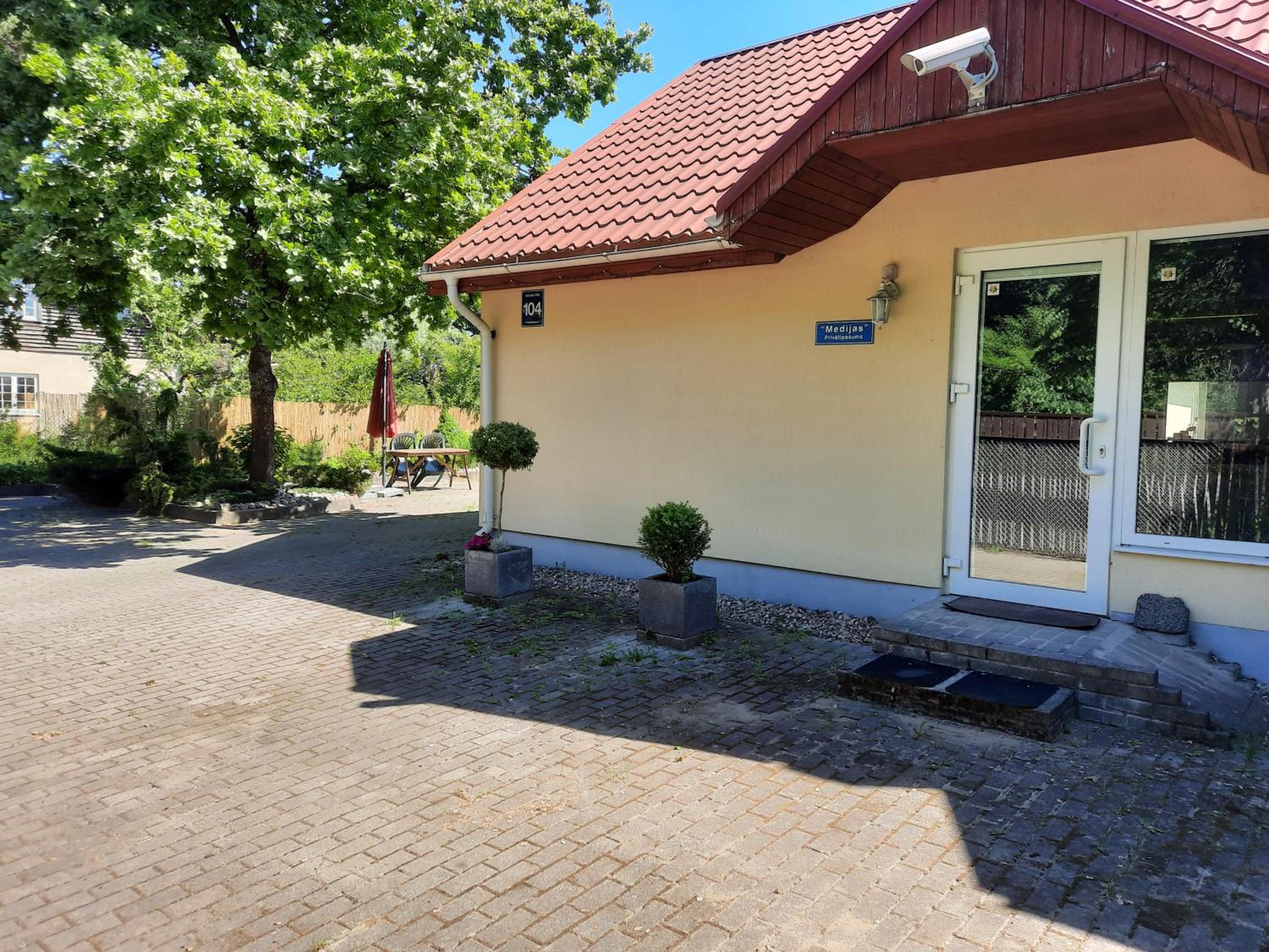 Photo 19