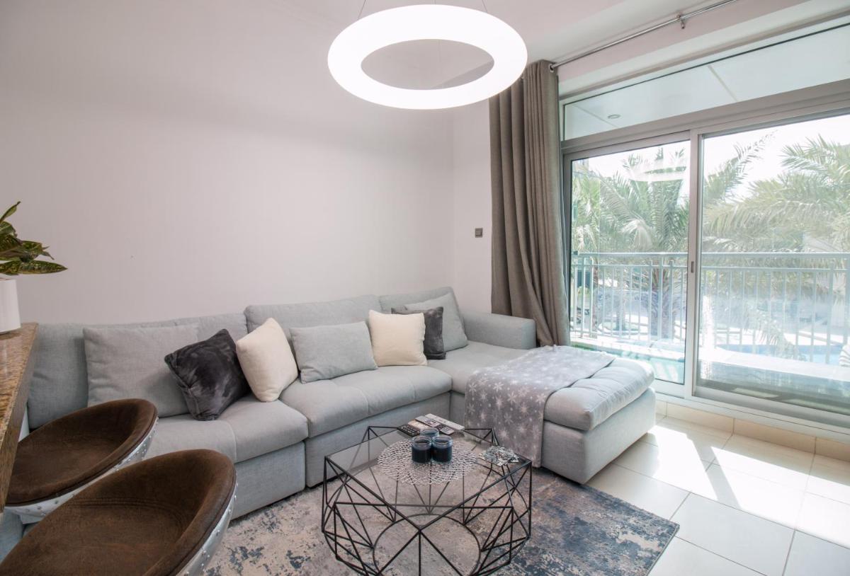 Luxury studio at Downtown! Full Burj Khalifa View! Burj Views L