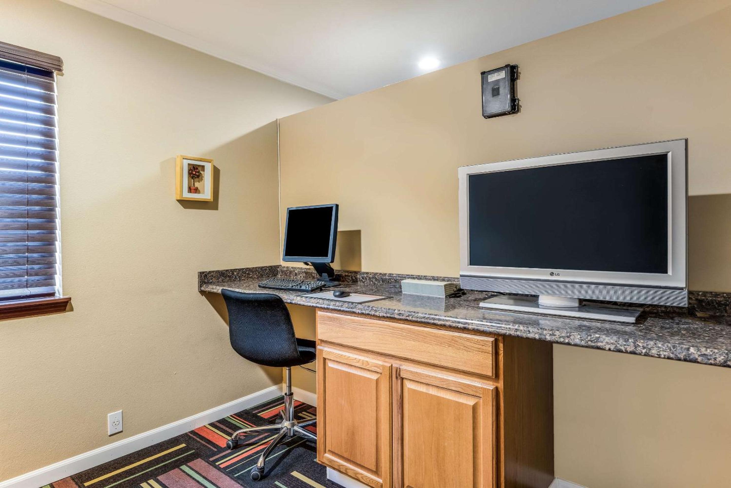 Quality Inn Cle Elum-Ellensburg - Property Image 10