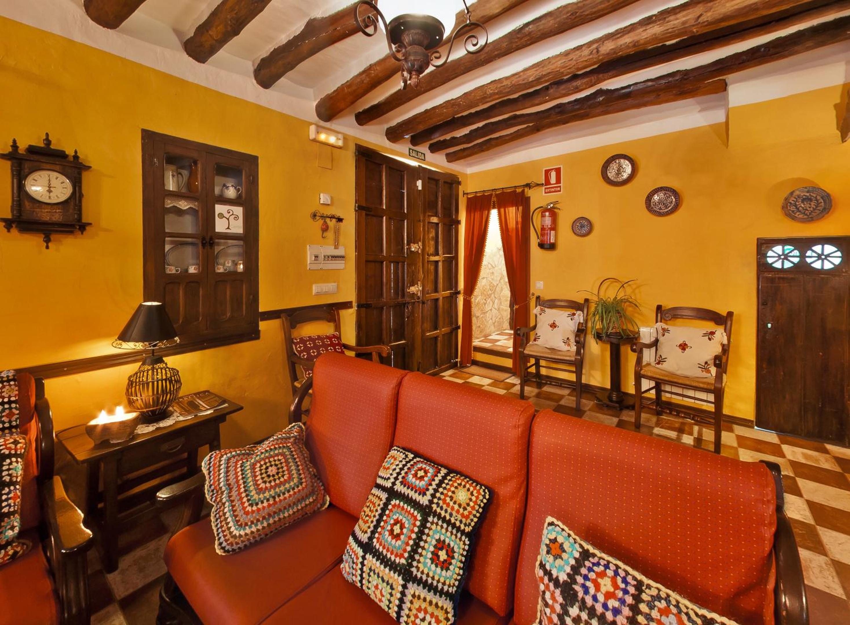 Elegant Villa in Priego de Córdoba with Private Pool