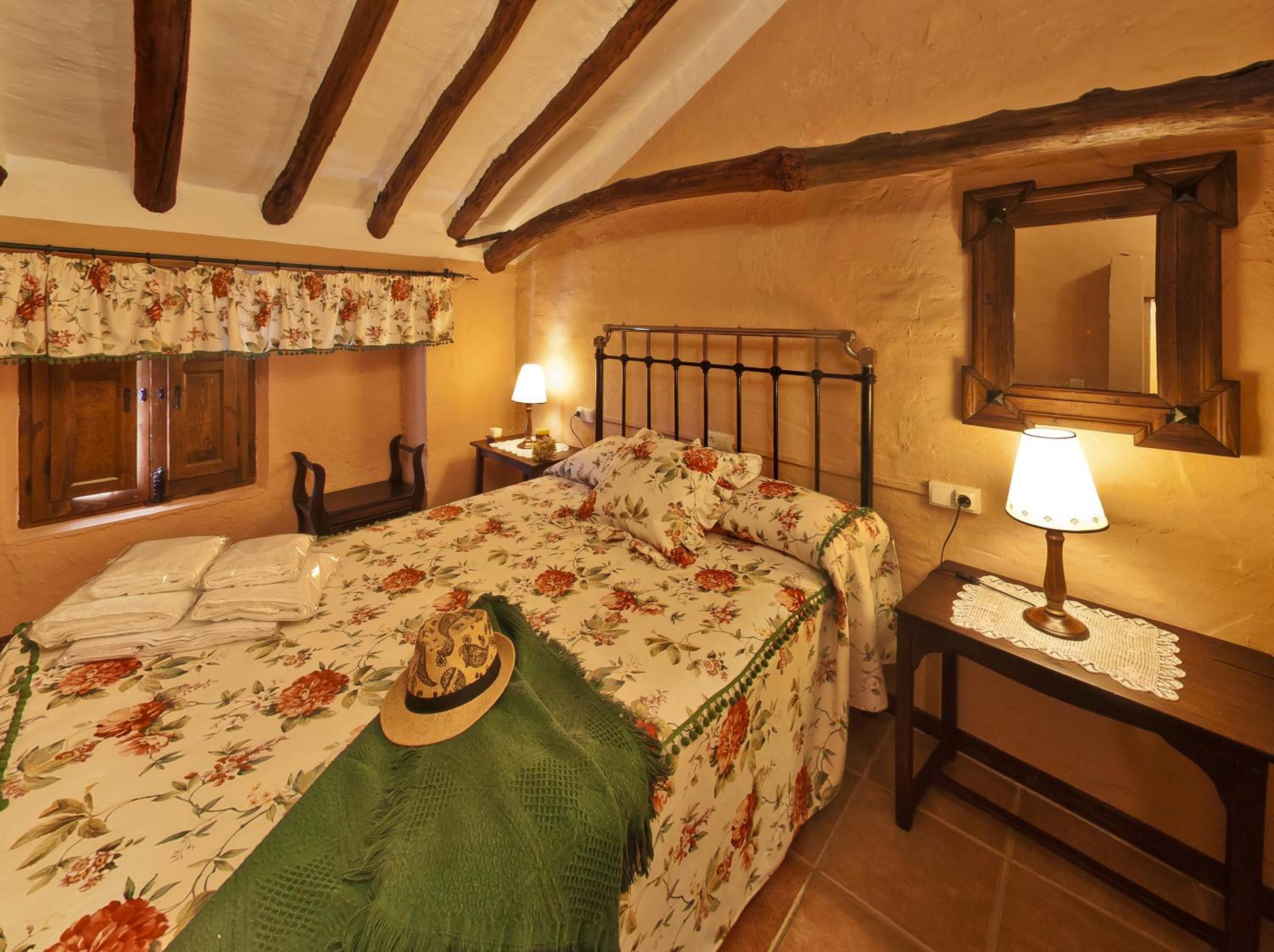 Elegant Villa in Priego de Córdoba with Private Pool