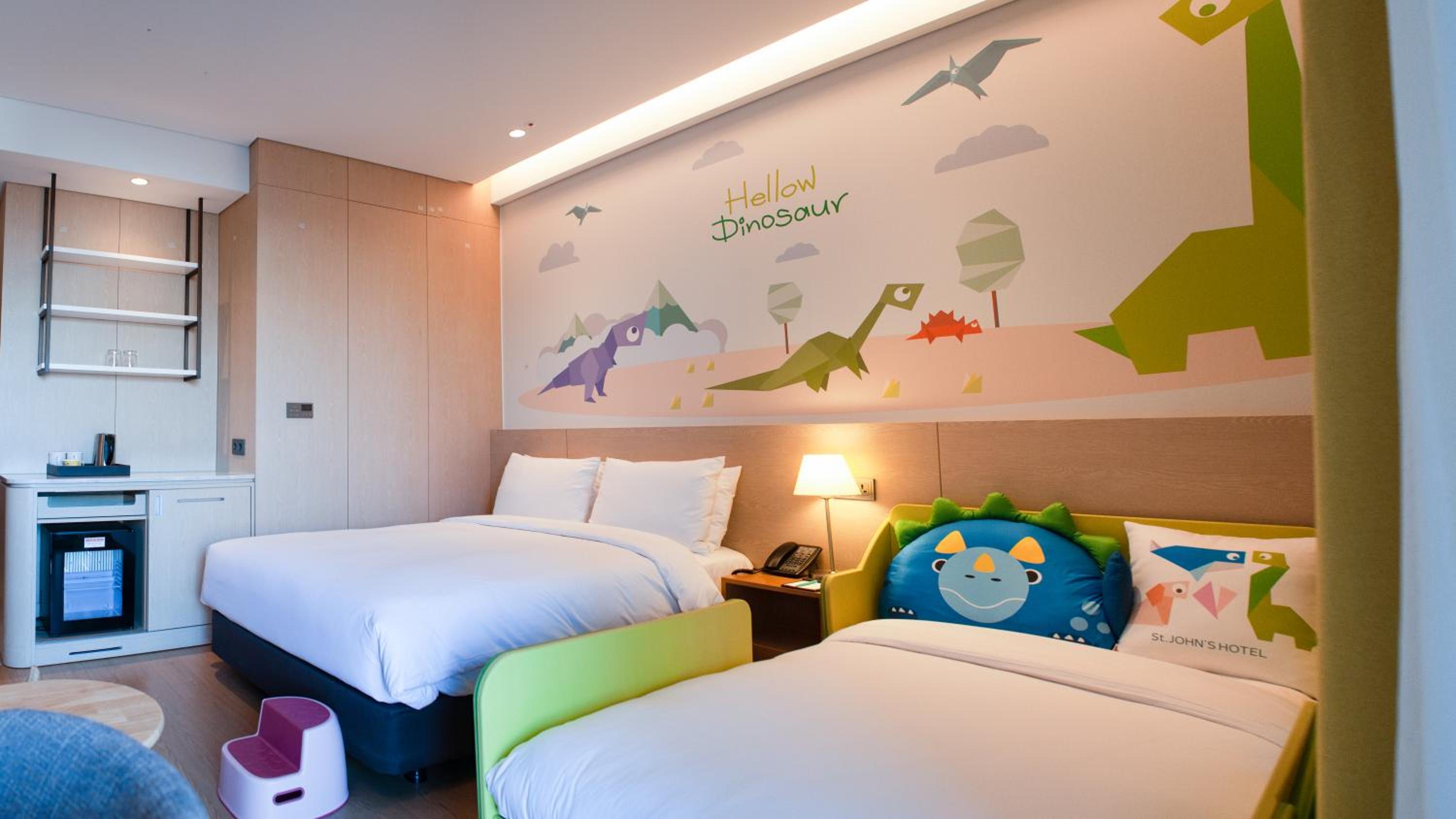 St. John's Hotel 74