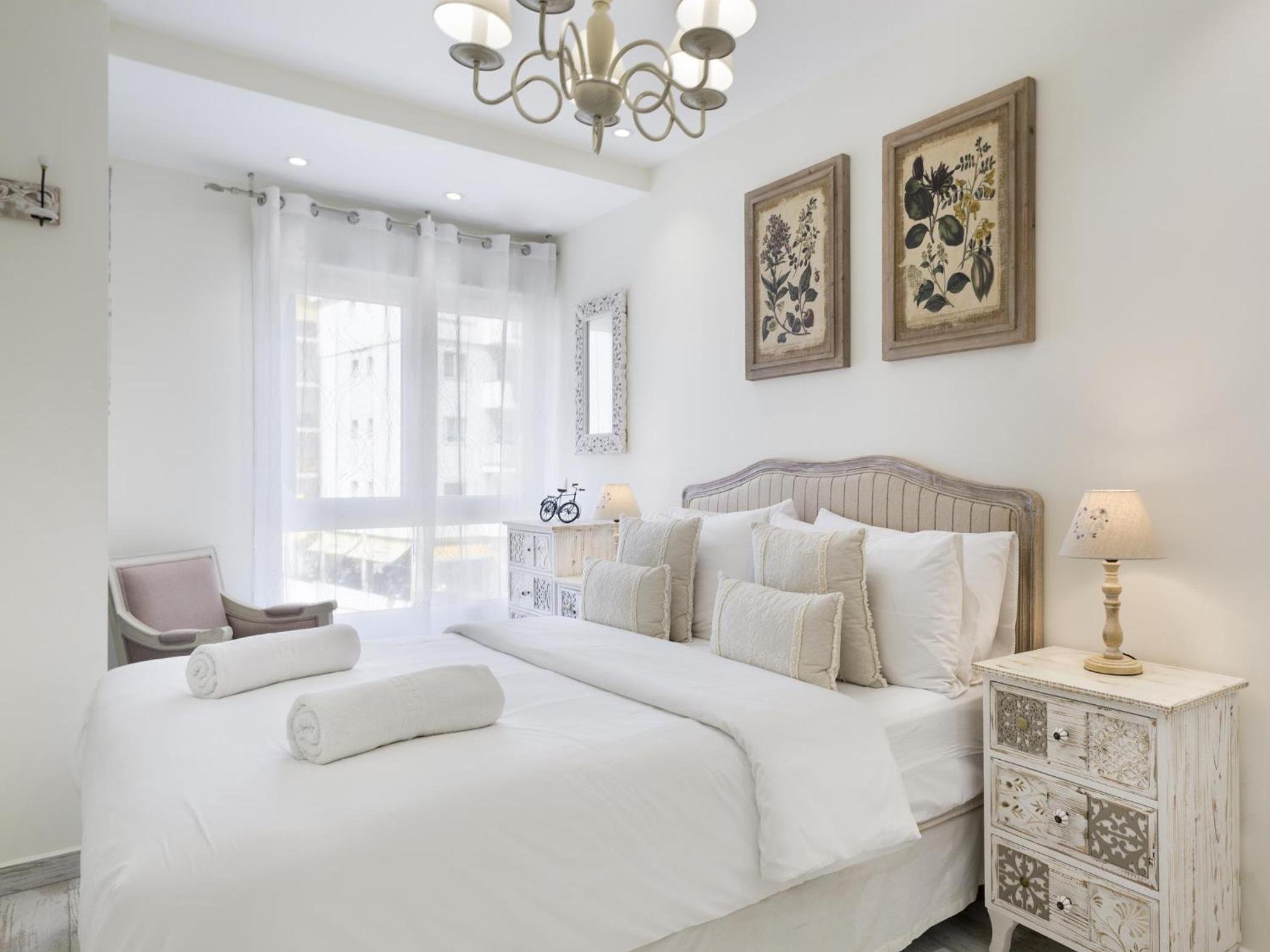 Sitges Spaces Mediterranean Apartments 5 Bedrooms, 4 Bathrooms, 75M2 Terrace, Centre Sitges- Sleeps 11 photo 3