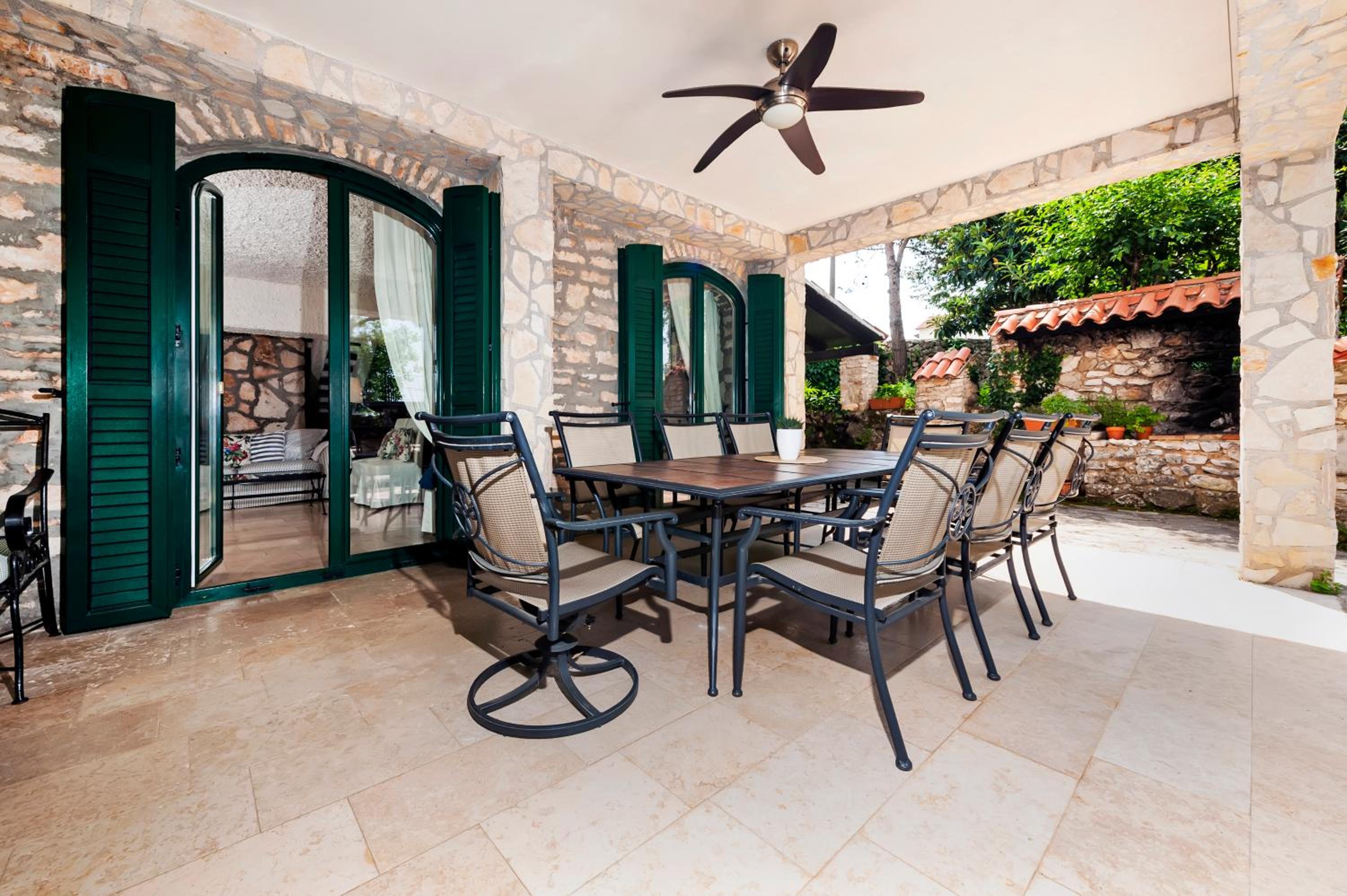 Vila RA view 4