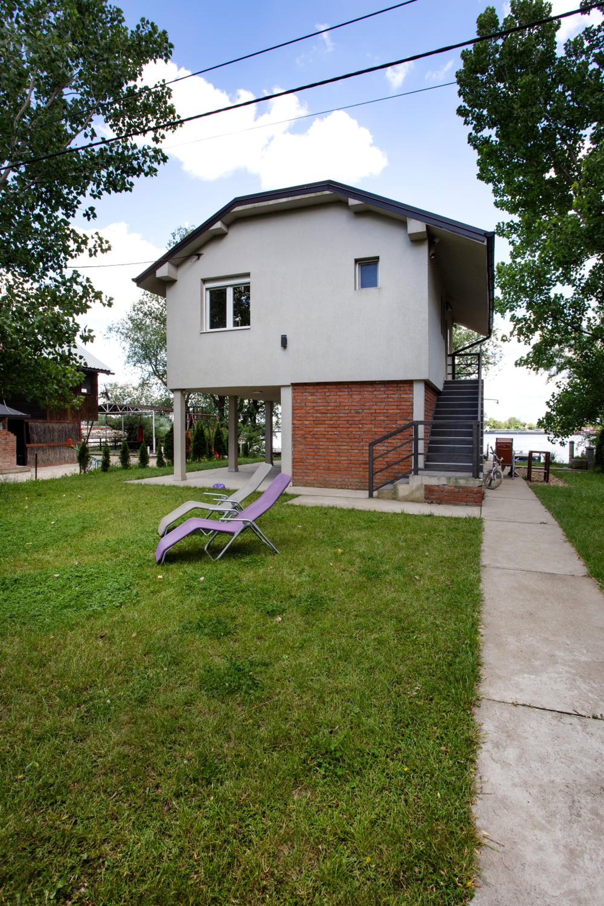 River house Grana view 5