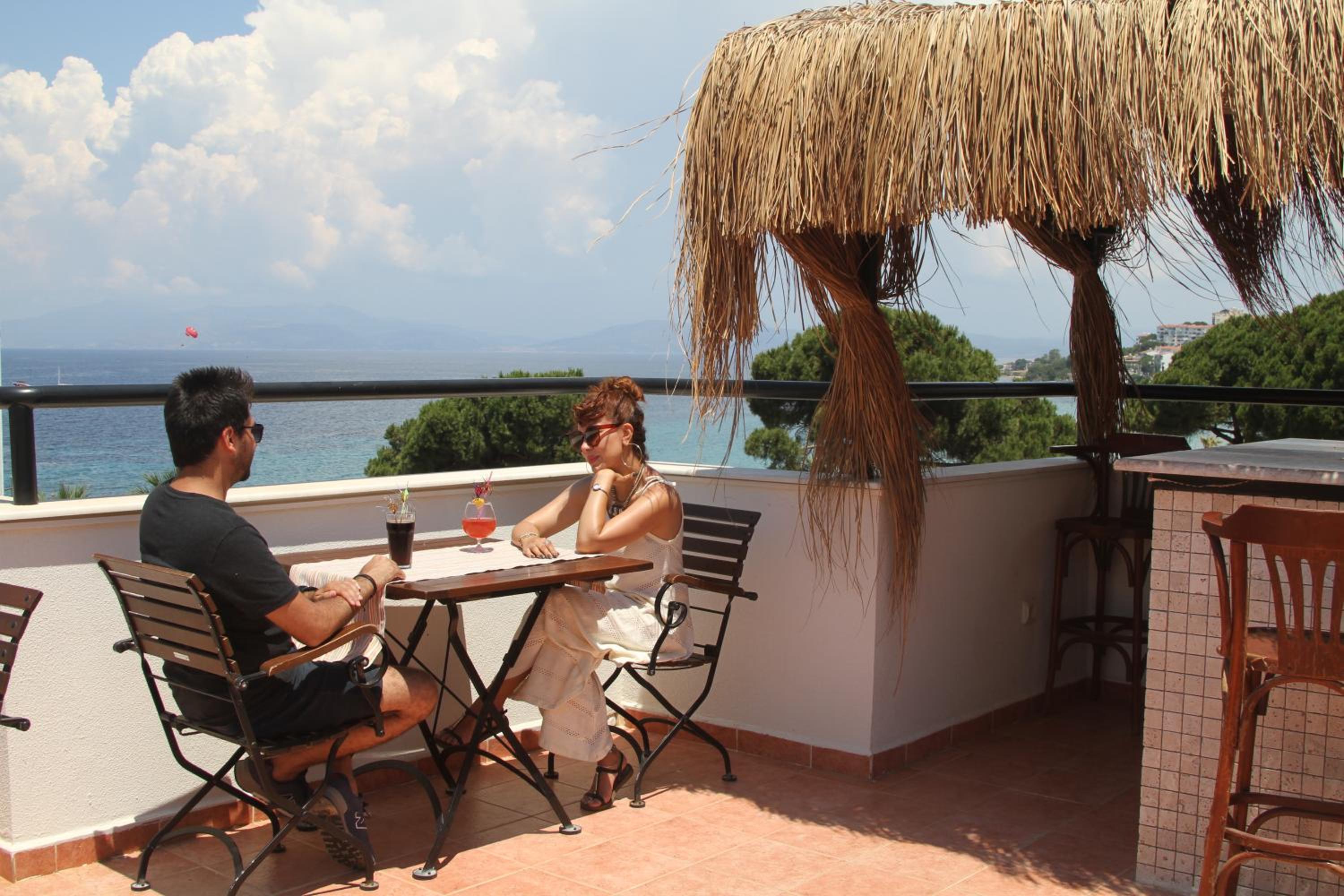Rosy Suites Hotel - Image 6