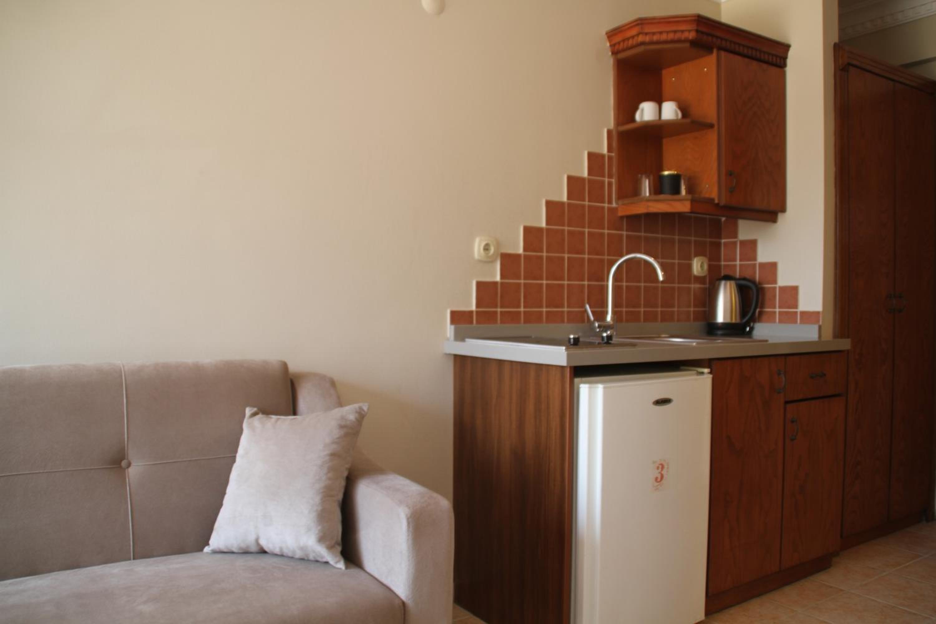 Rosy Suites Hotel - Image 46
