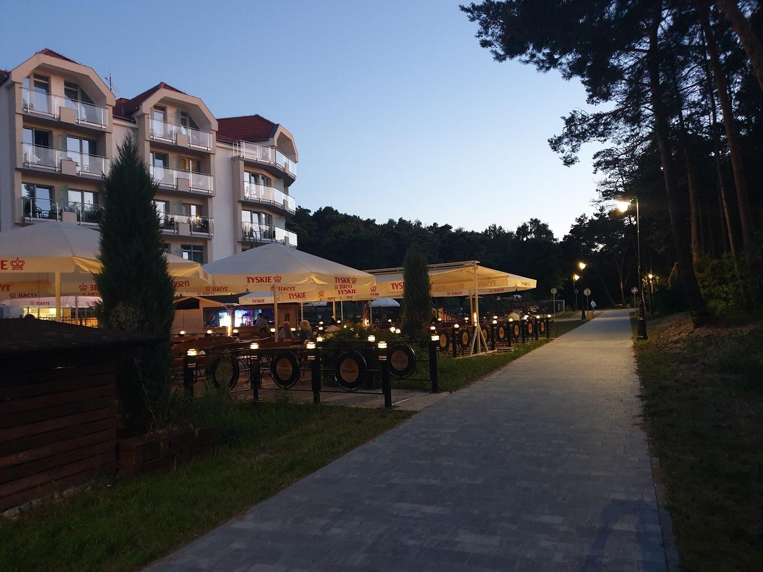 Apartamenty & Restauracja NADMORSKA
