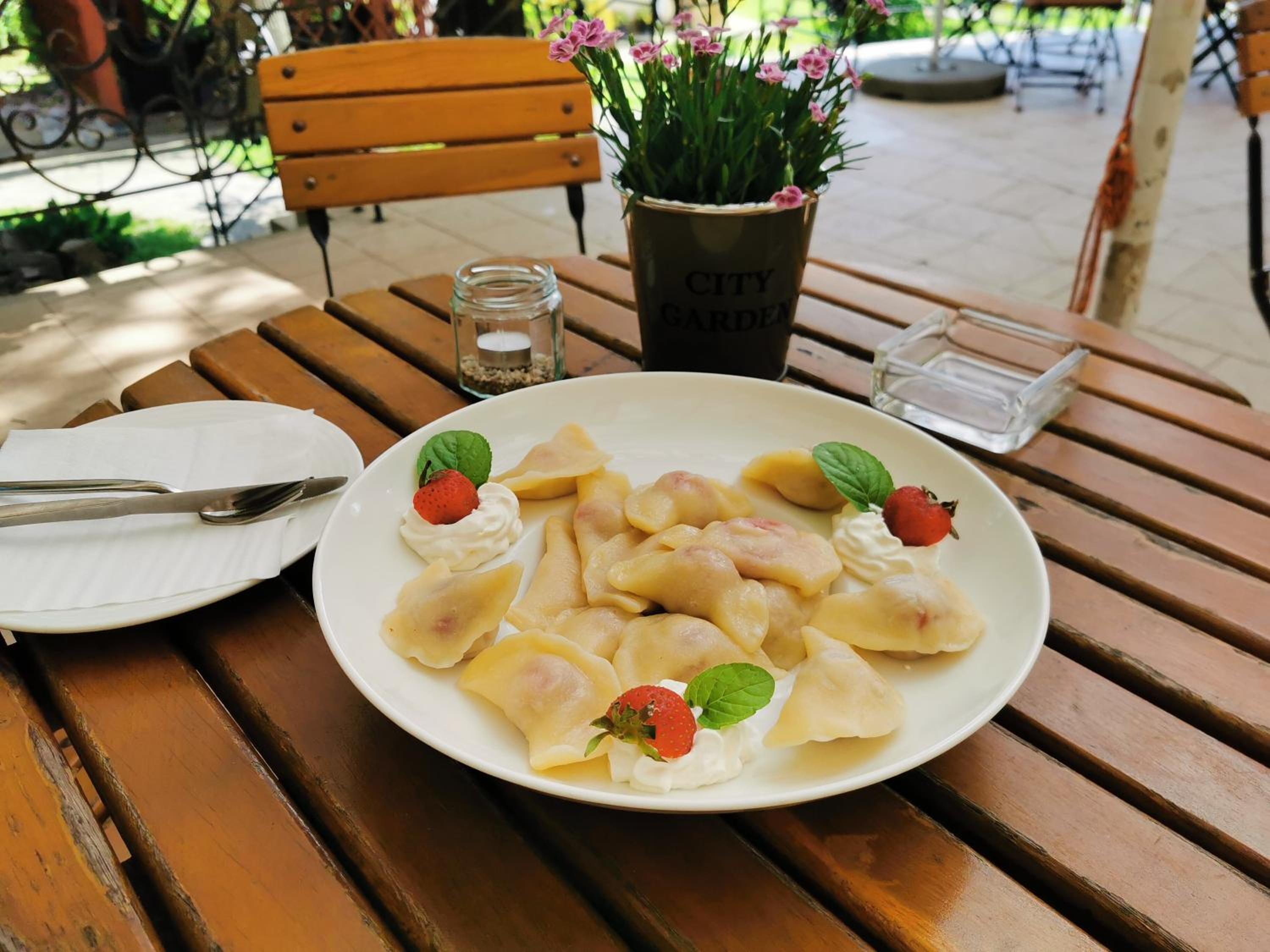 Noclegi i restauracja Zajazd Pod Skałą view 4