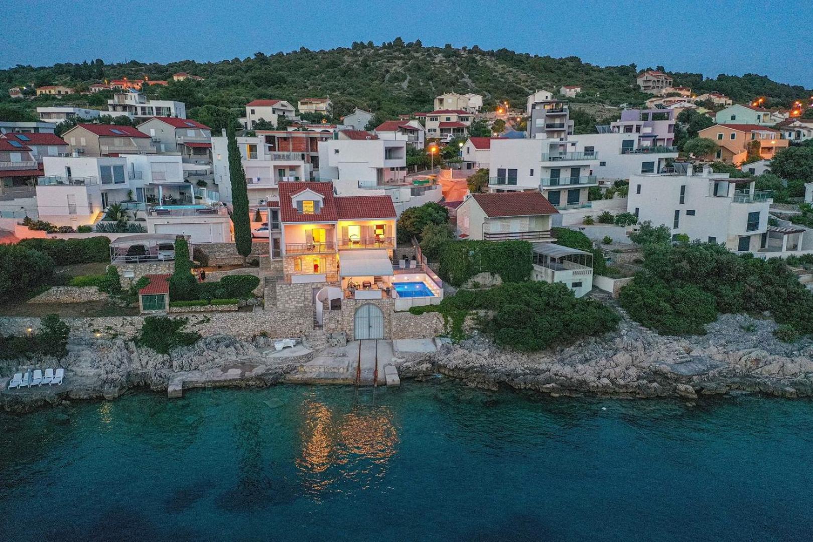Villa Antonija 1607 view 2