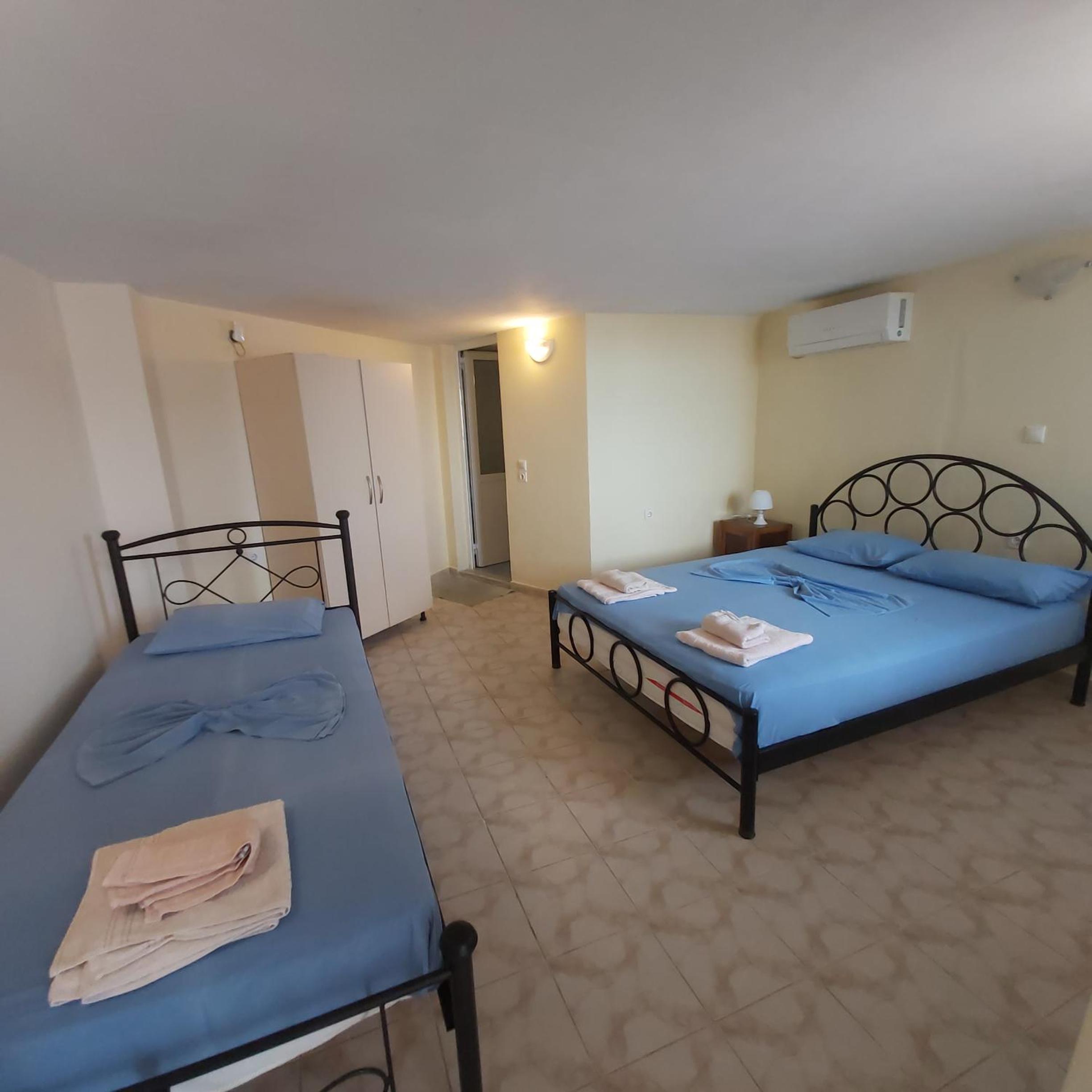 Magic Ionian Apartments & Rooms