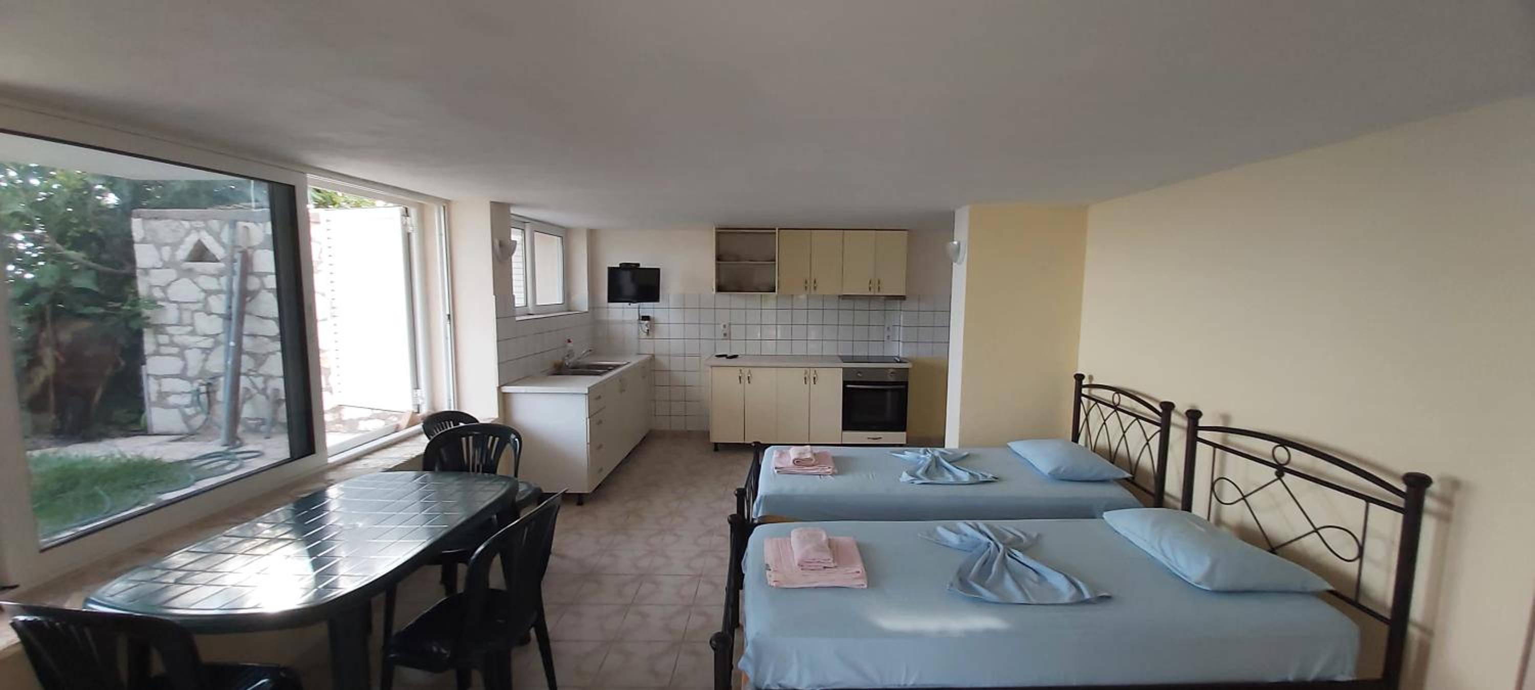 Magic Ionian Apartments & Rooms