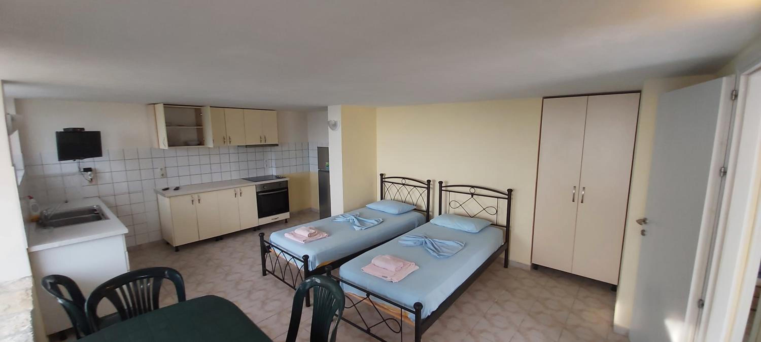 Magic Ionian Apartments & Rooms