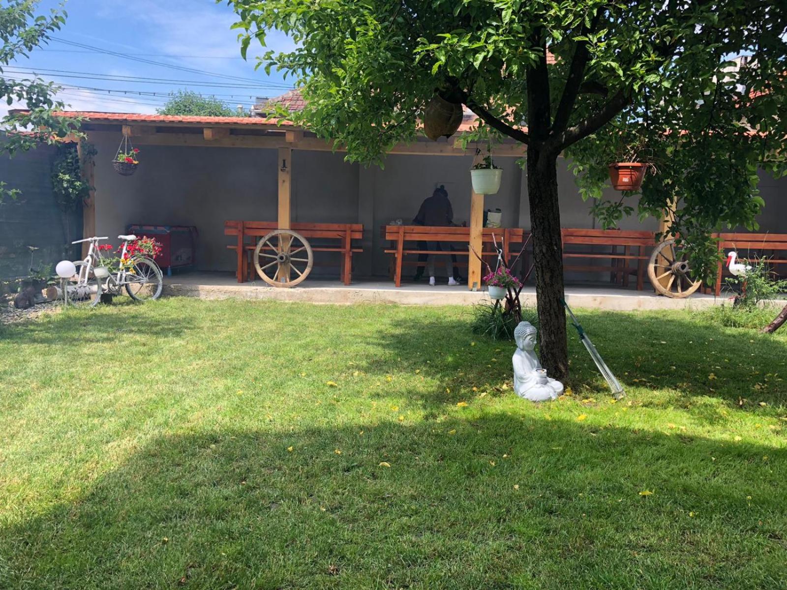 CASA BARZA view 2
