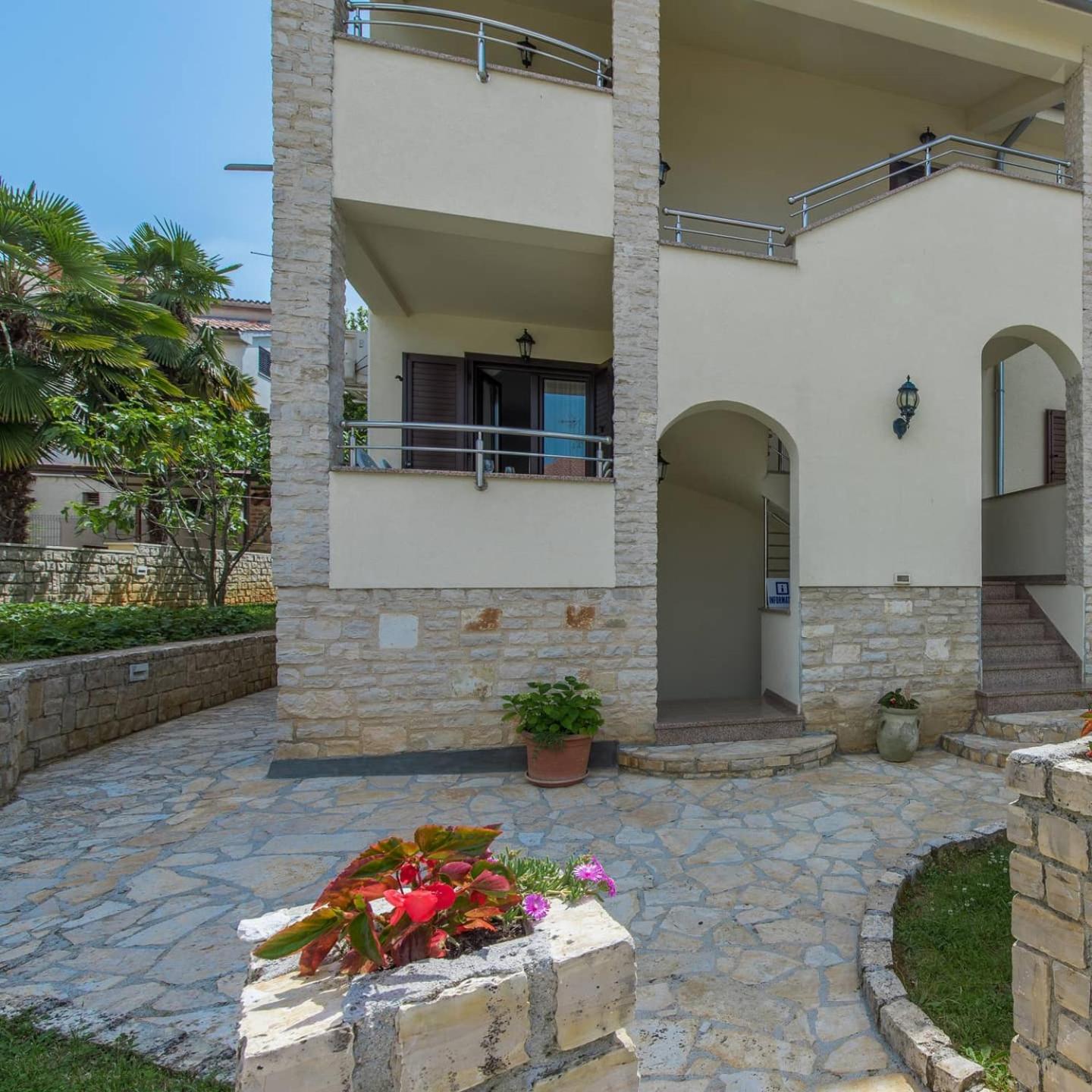 Apartmani Lorena - Property Image 4