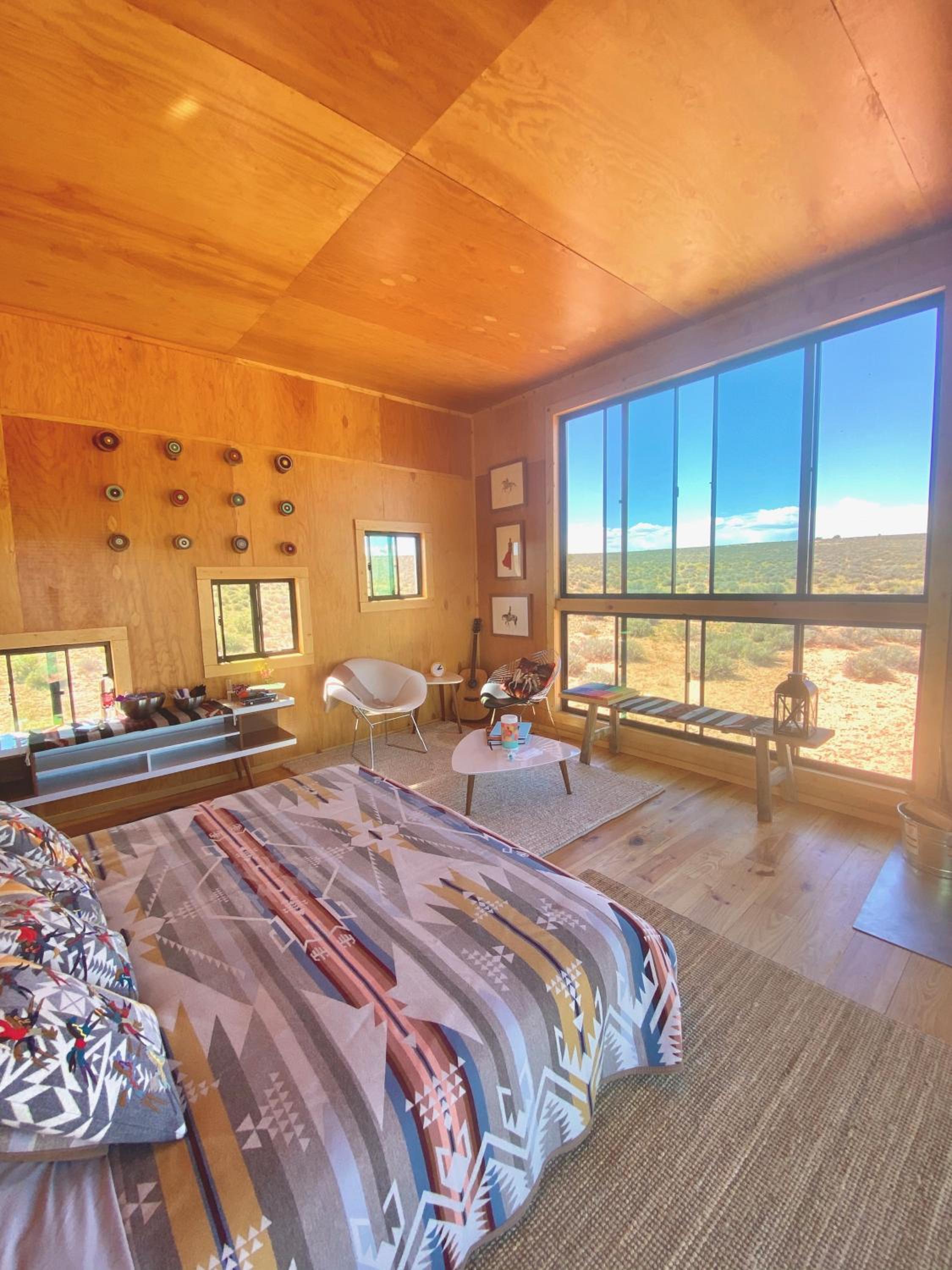 Page Vacations - Shash Dine' EcoRetreat - Property Image 2