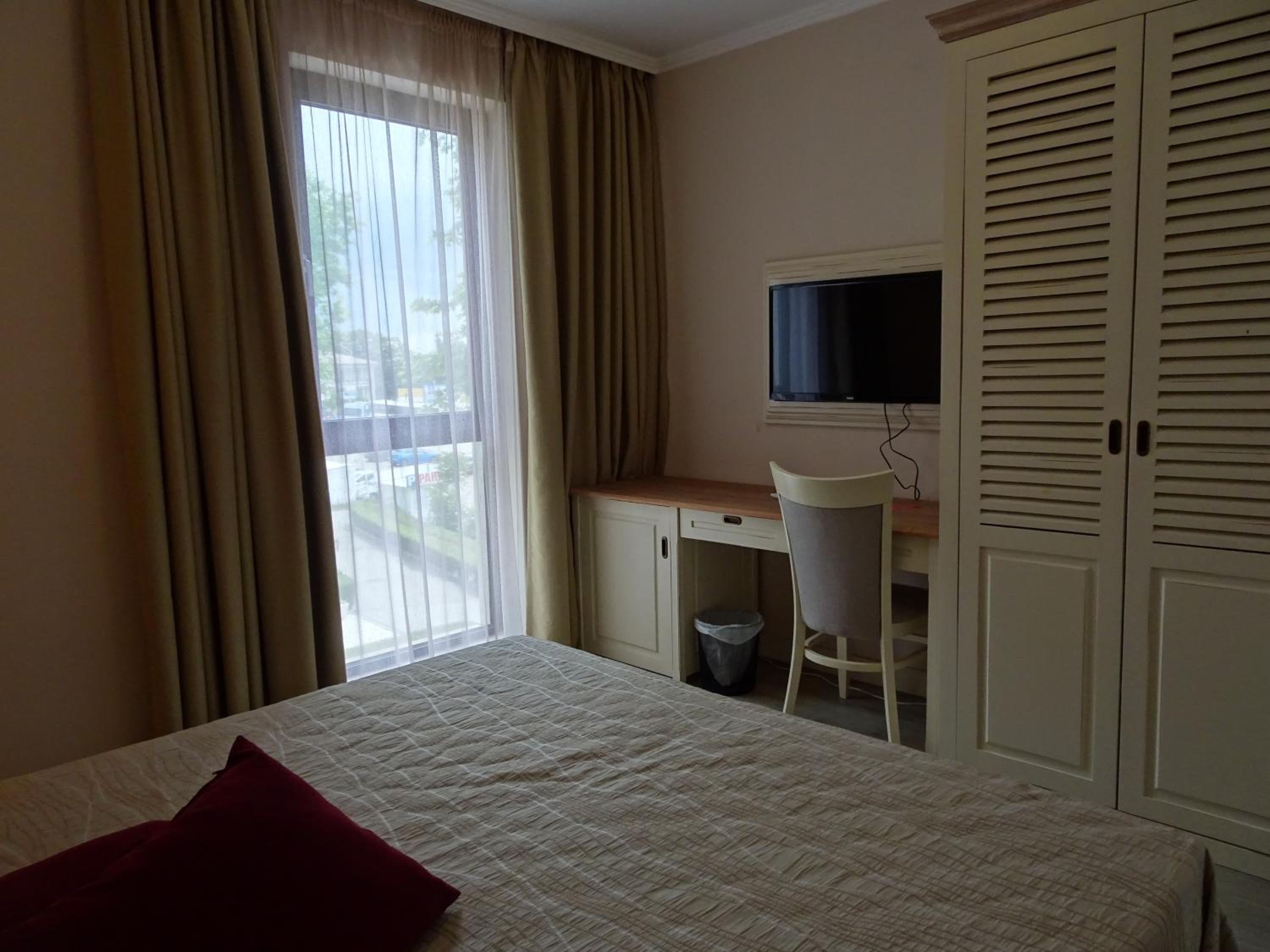 Private Apartments in White Rock Castle
