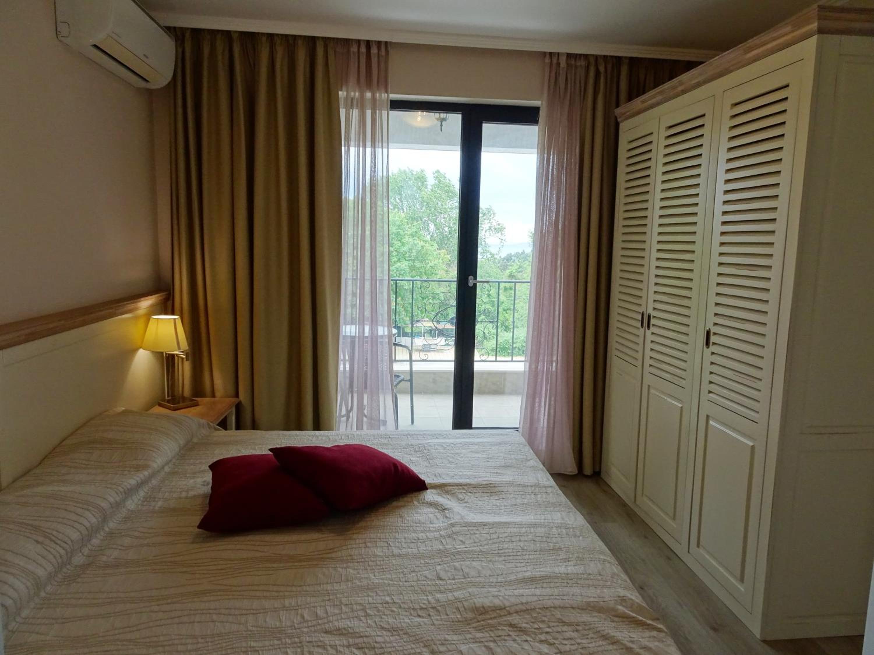 Private Apartments in White Rock Castle