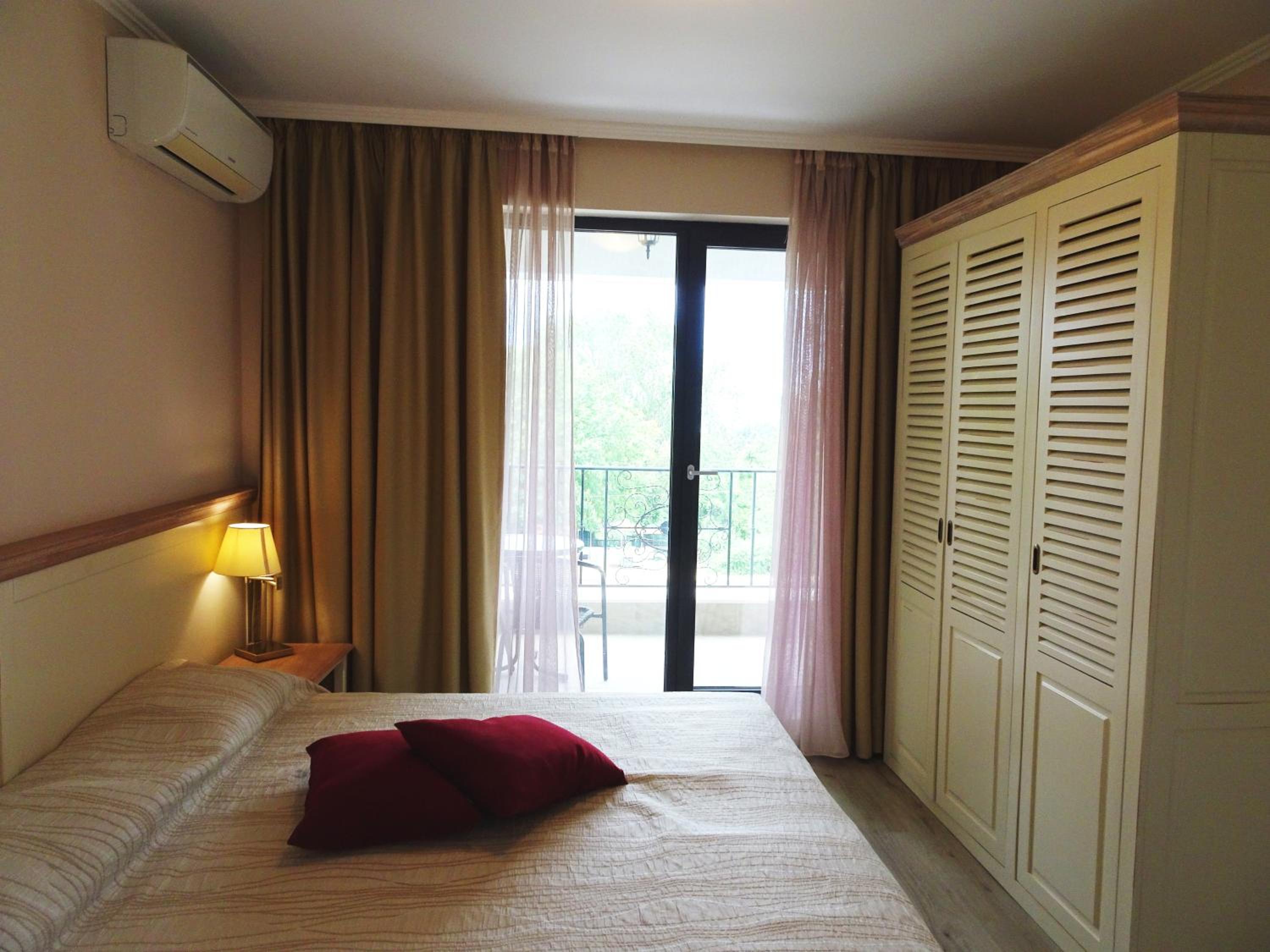 Private Apartments in White Rock Castle