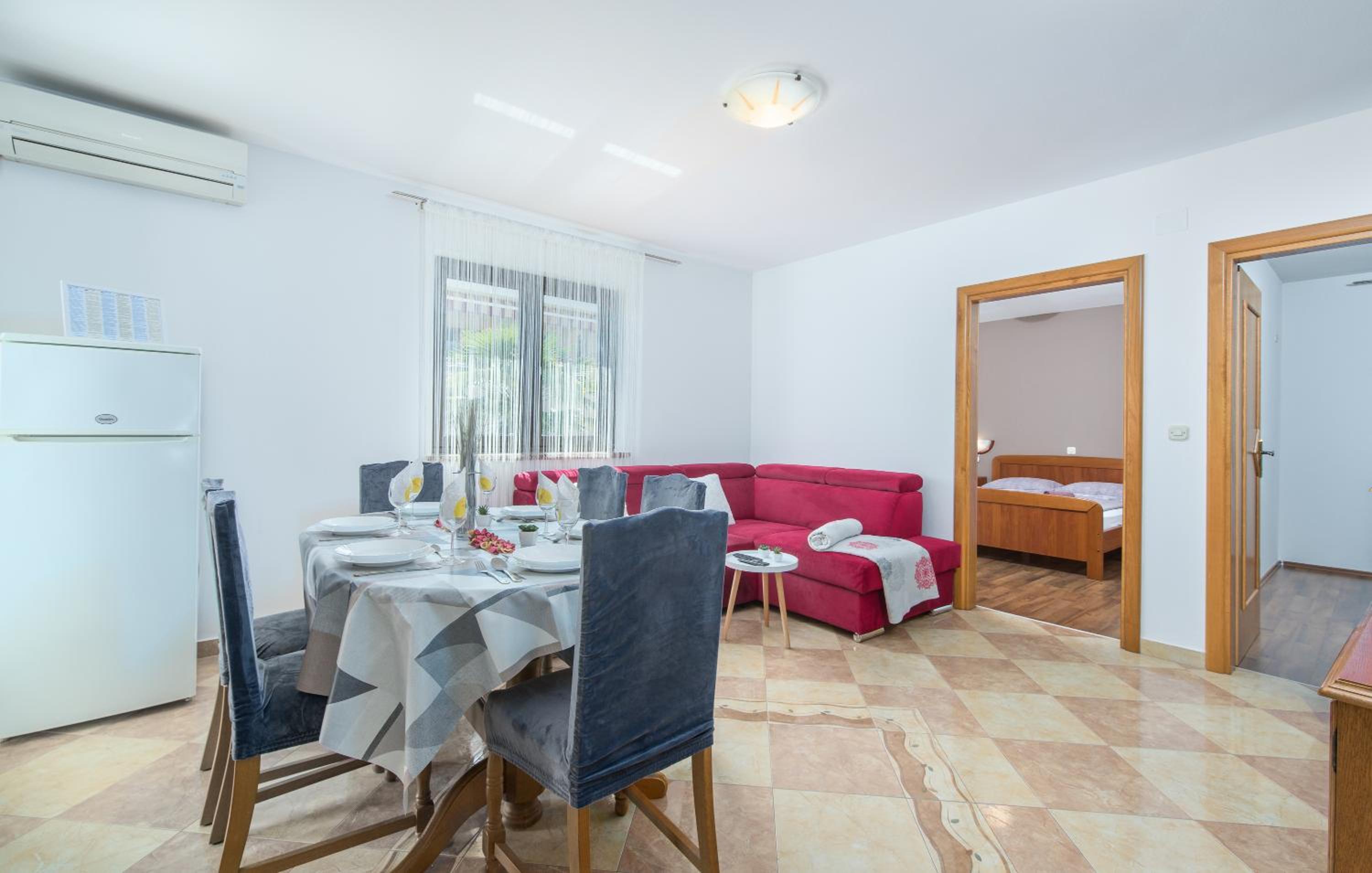 Apartmani Lorena - Property Image 9