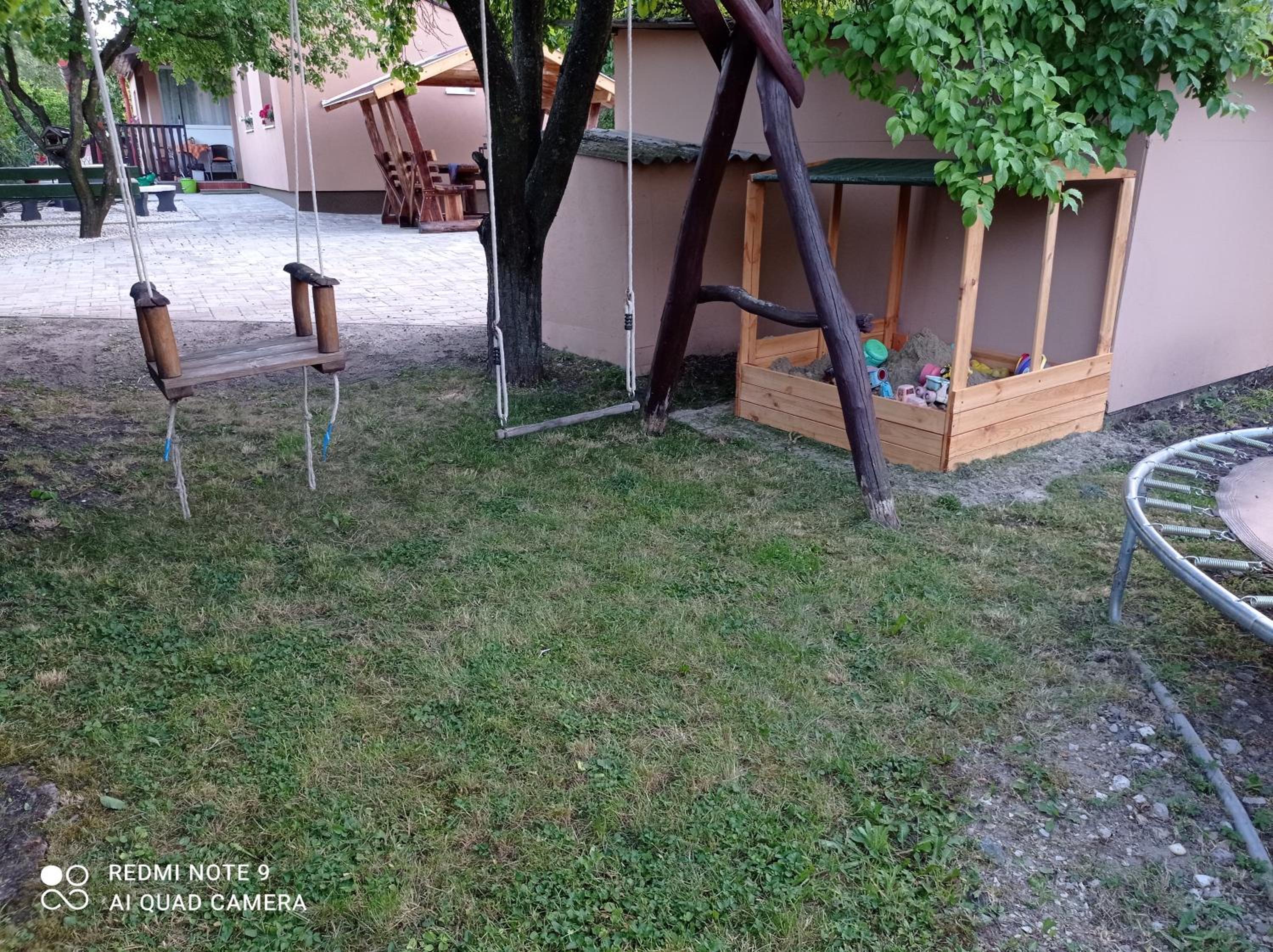 Photo 25