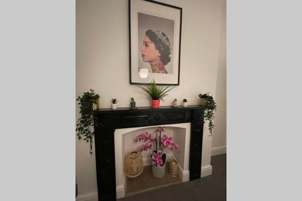 BOUTIQUE CITY CENTRE APARTMENT WITH PARKING