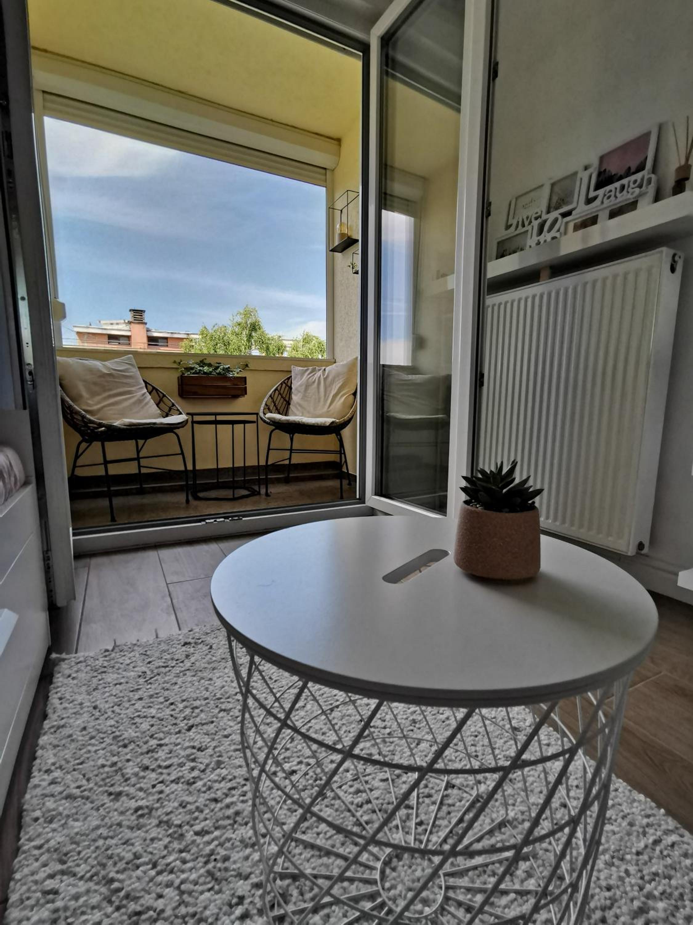 Lux Apartment with Sauna & Balcony