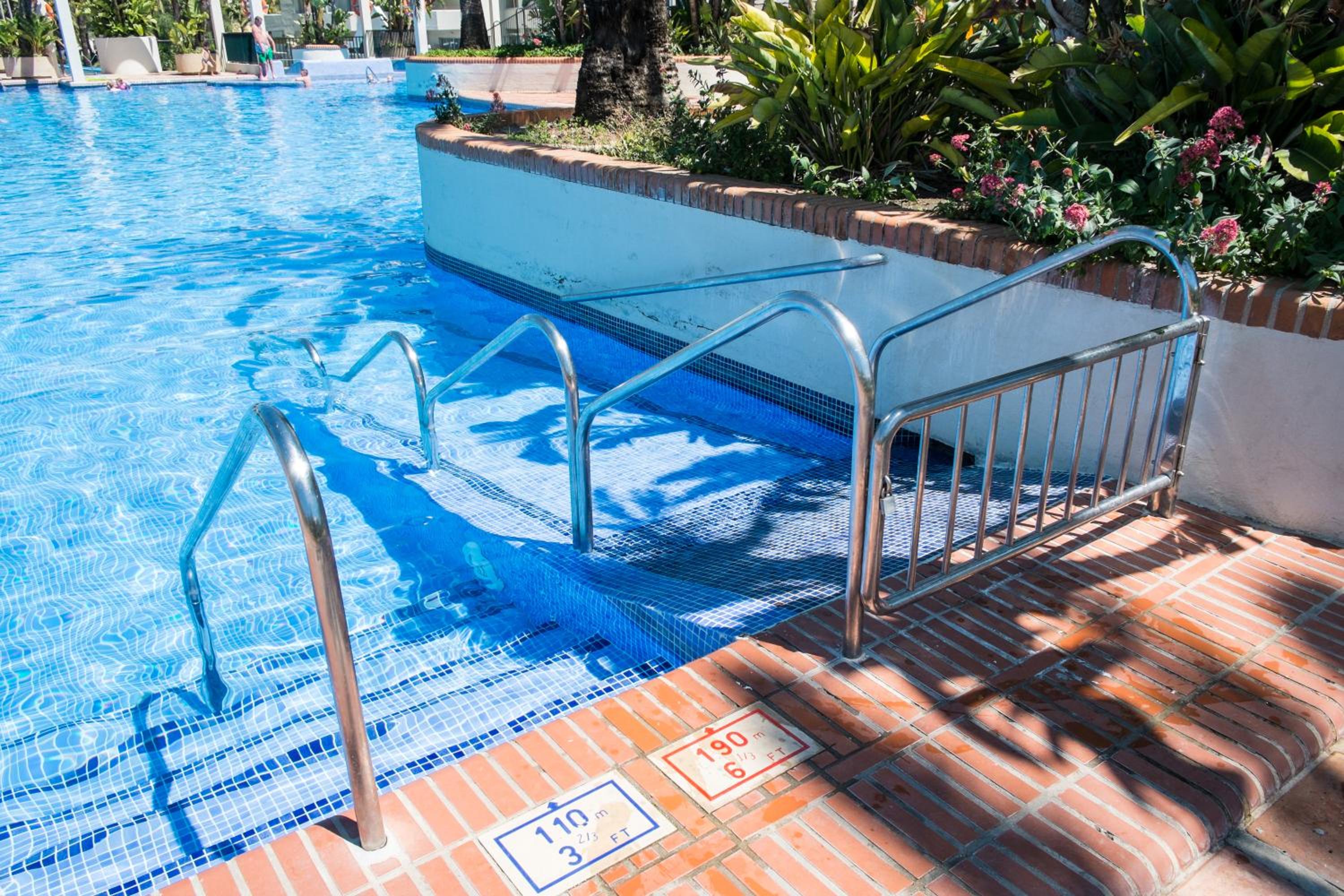 Kingfisher Apartments Benal Beach