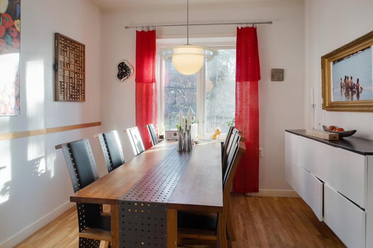 Pink House Room#1 Stockholm view 3