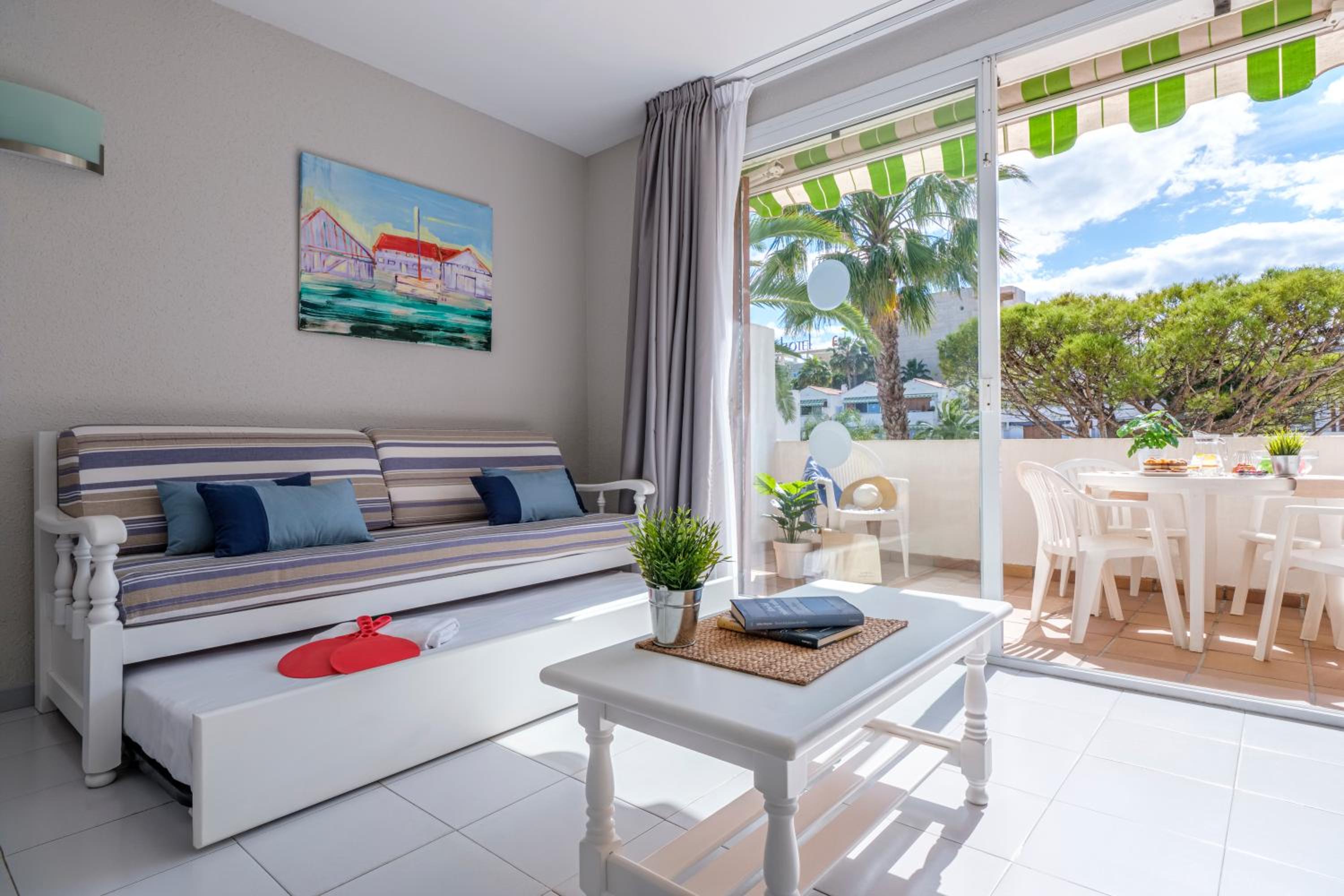 Apartamentos Estival Park