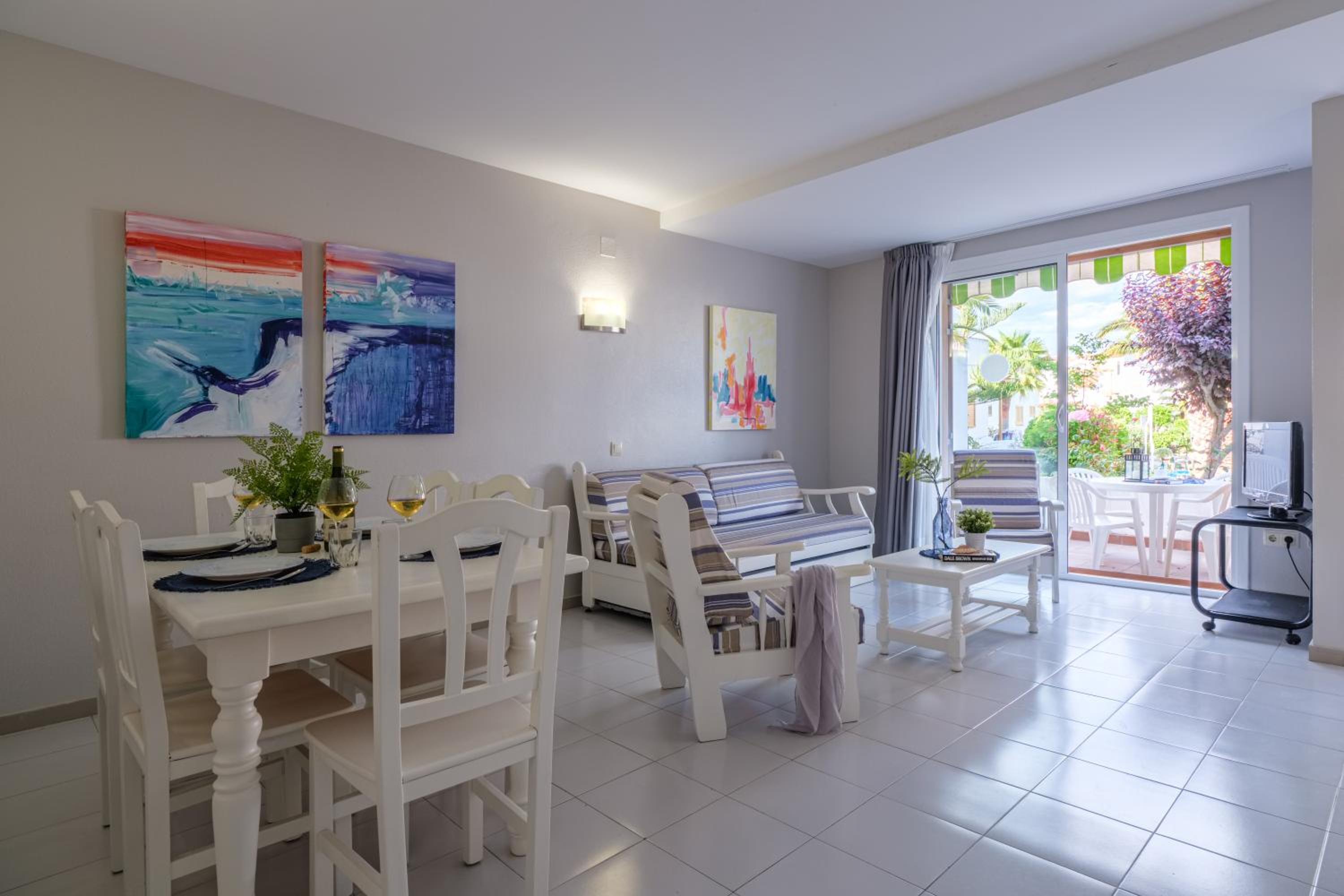 Apartamentos Estival Park