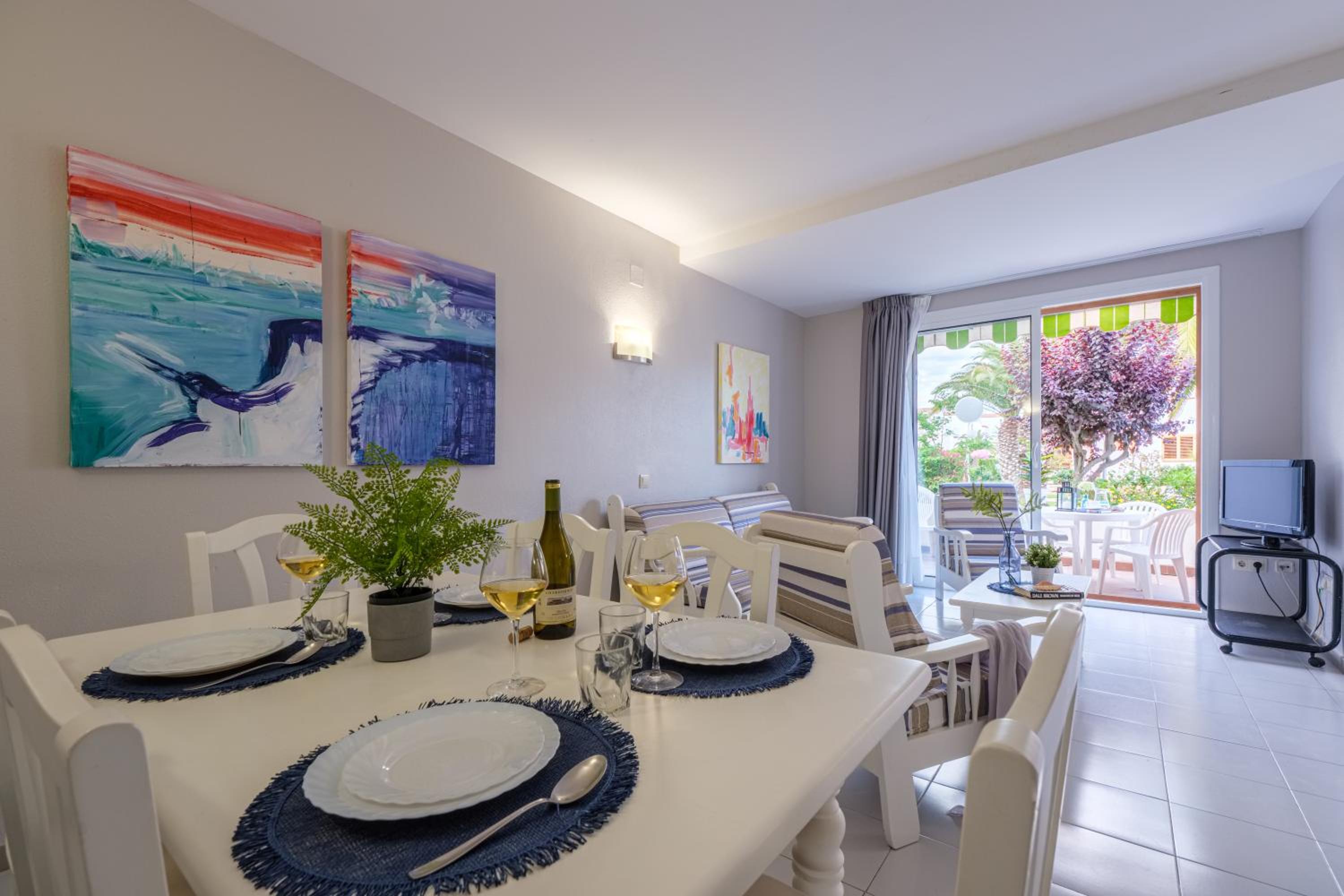 Apartamentos Estival Park