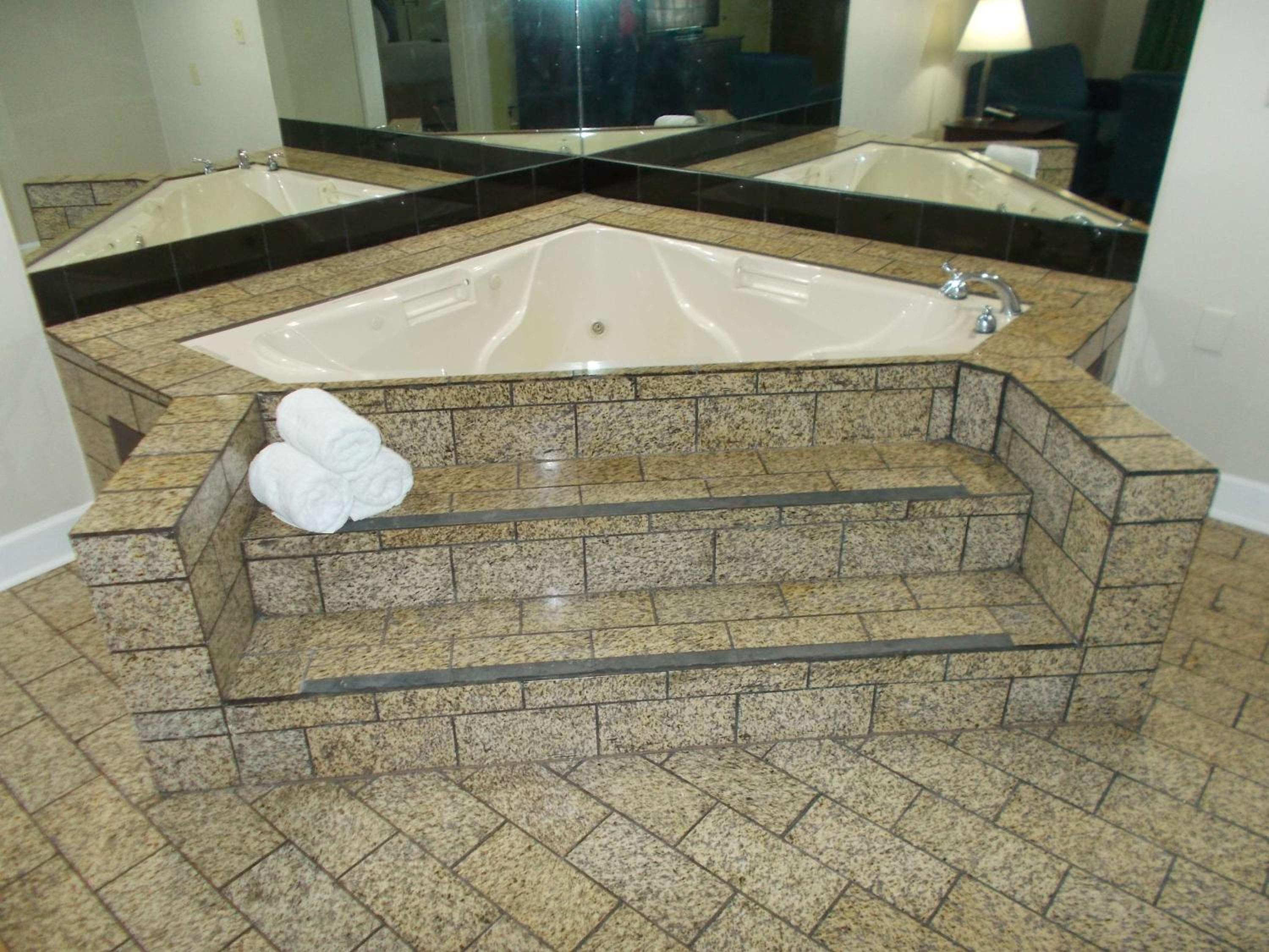Photo 33