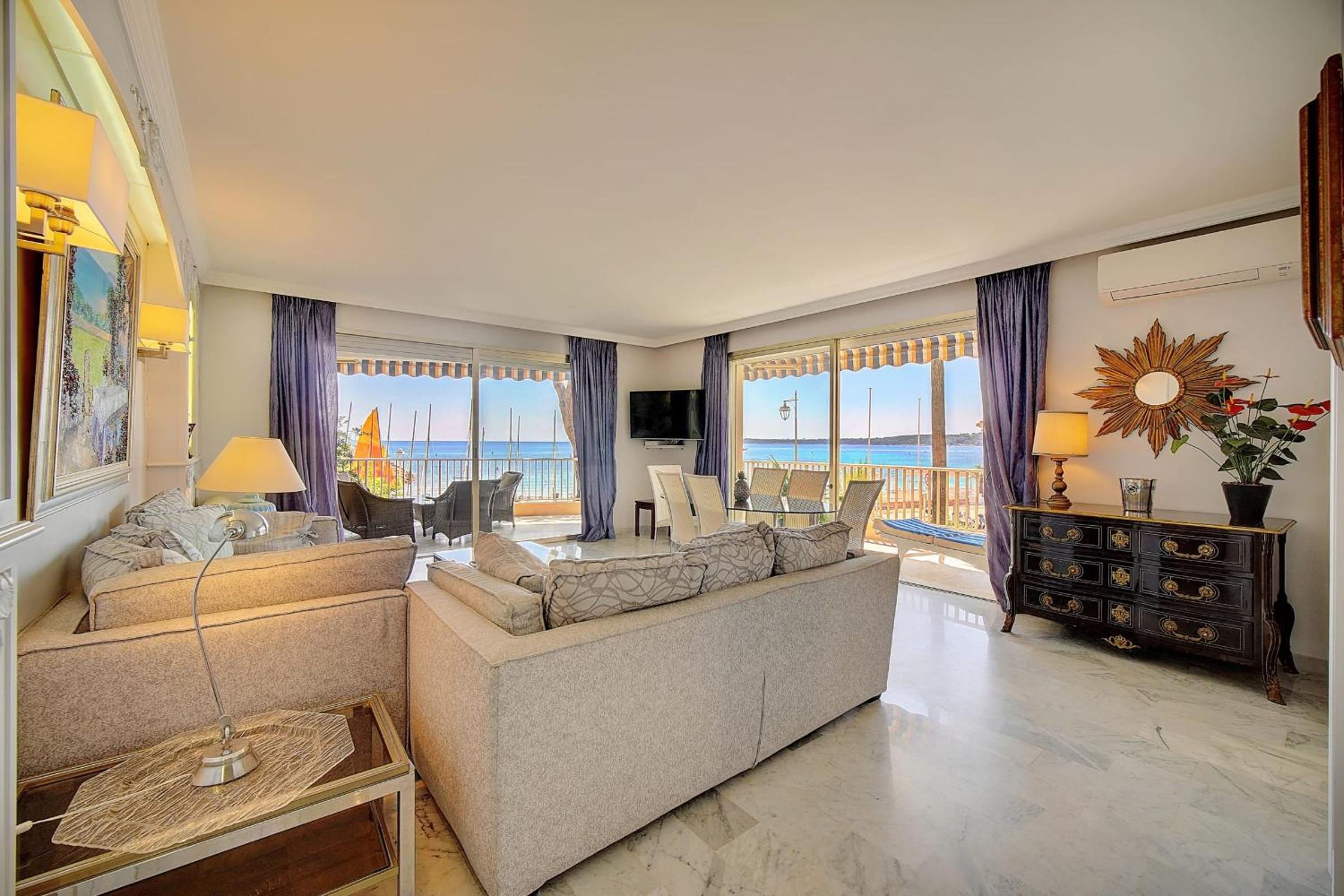 IMMOGROOM- Huge Terrace - Panoramic Sea View - 1min from Beach view 4