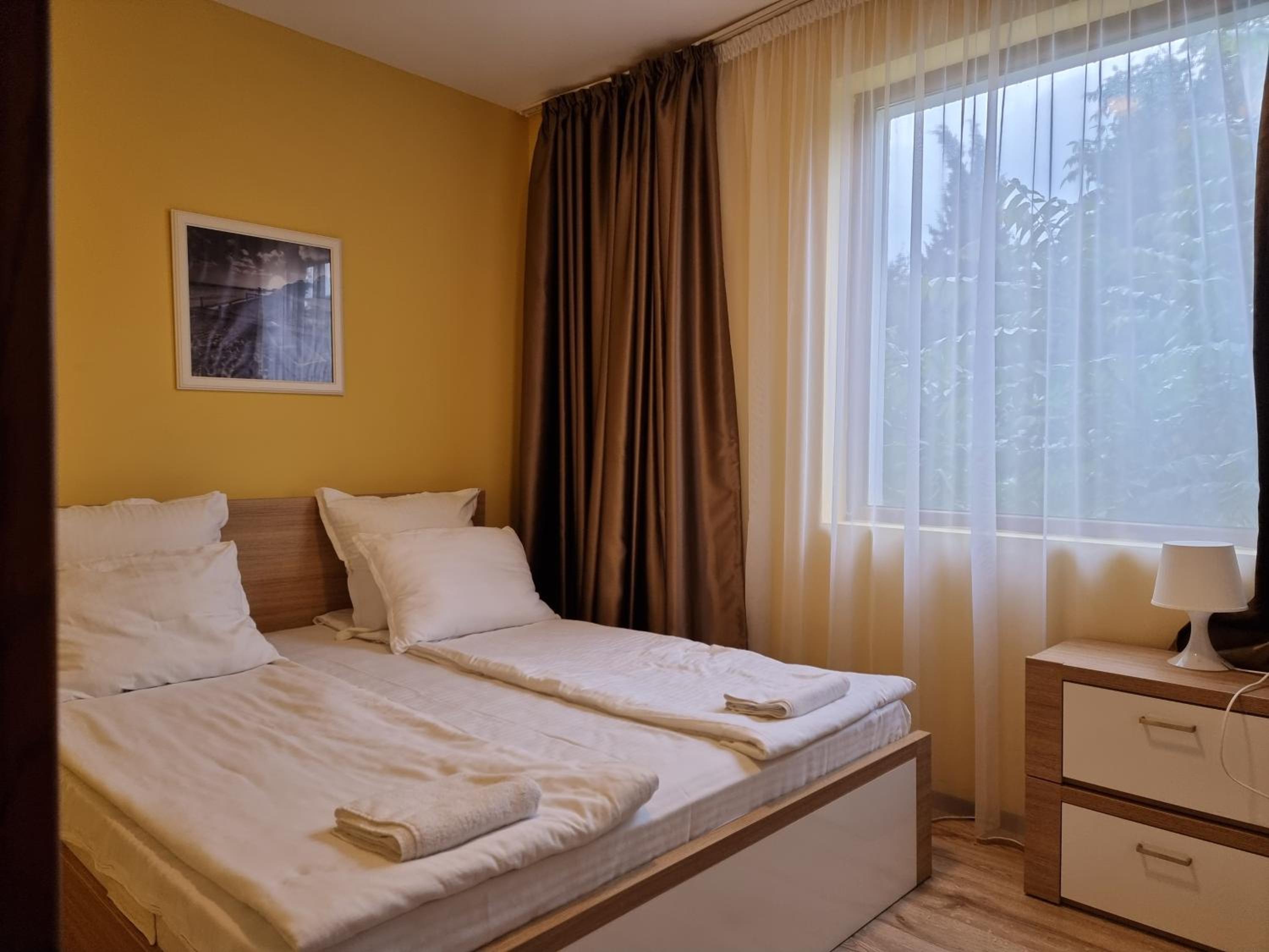 Kiara Apartments