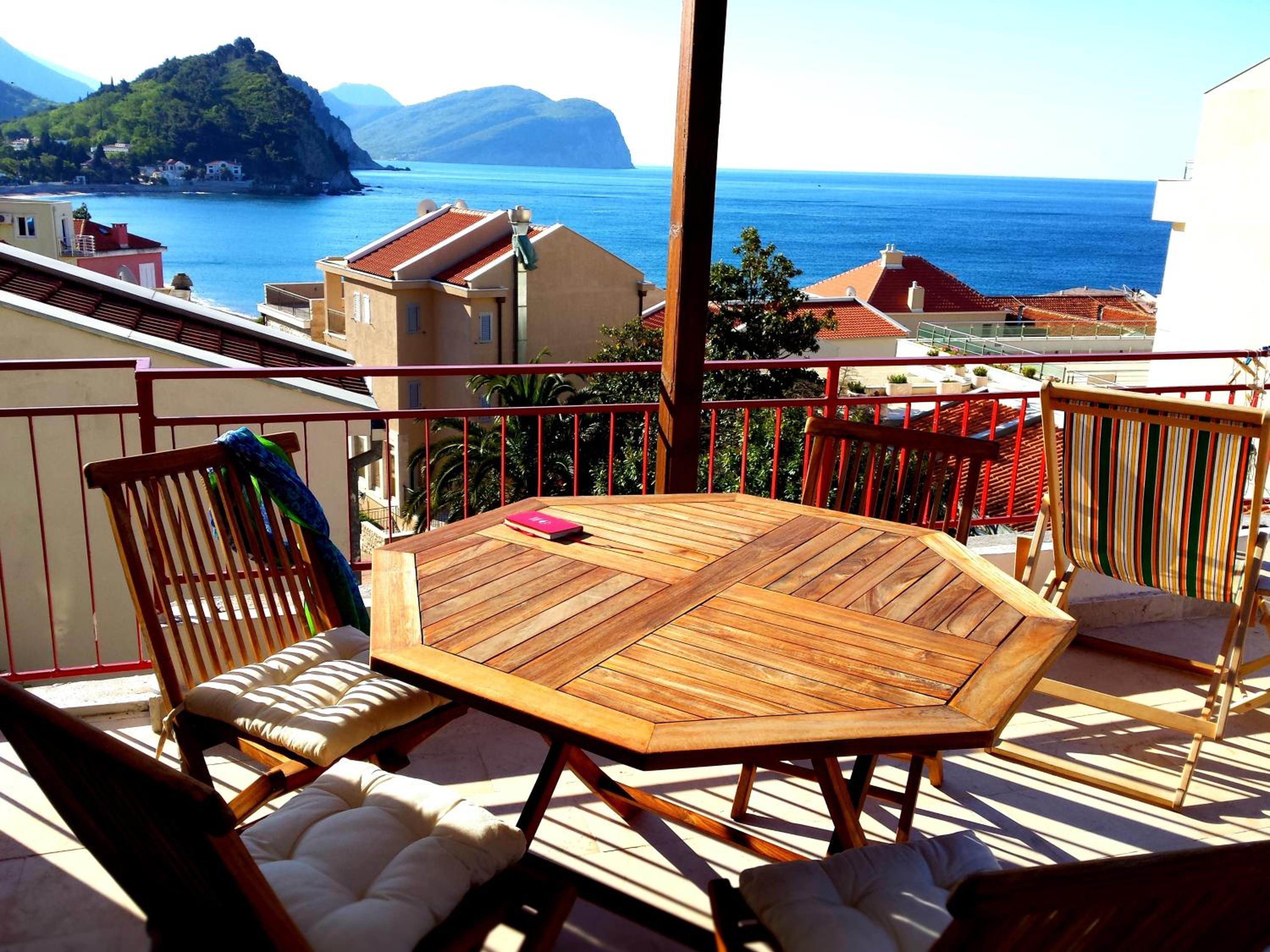 Apartments Almaja Villa view 2